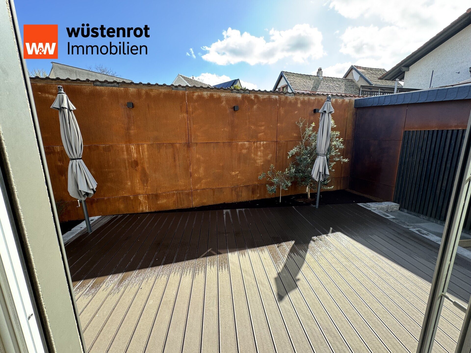 Immobilienangebot - Framersheim - Alle - +++FRAMERSHEIM: KELLERSTR.: KOMPLETT MODERNISIERTES EINFAMILEINHAUS MIT TERRASSE (OHNE GARTEN)+++
