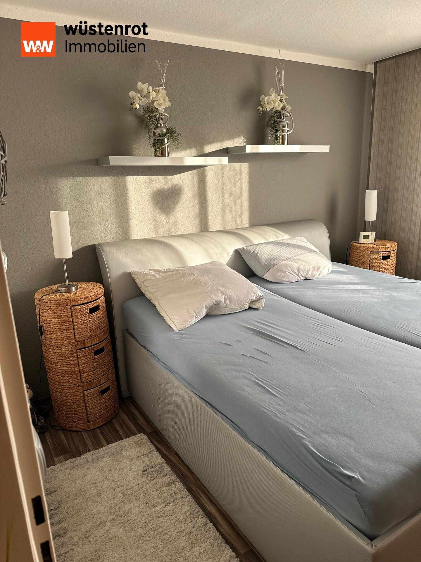 Immobilienangebot - Duisburg / Rumeln-Kaldenhausen - Alle - Ganz oben in guter Lage:
3-Zim.-Wohnung im Terrassenhaus für Junge & Junggebliebene mit TG- Stpl.