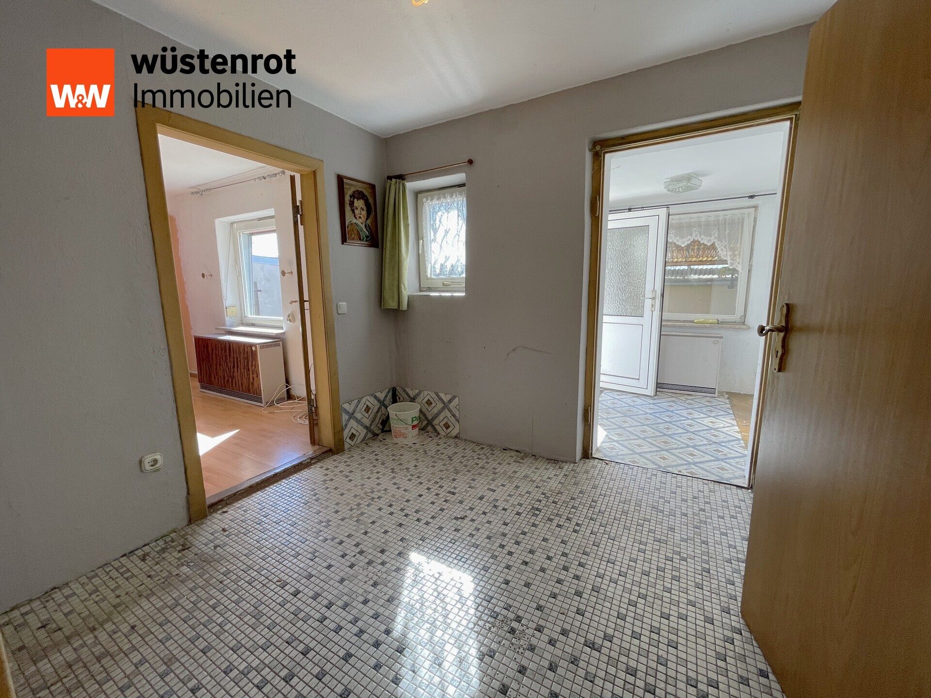 Immobilienangebot - Lübeck - Alle - Großzügiges Grundstück mit Entwicklungspotenzial – kleine Doppelhaushälfte in Lübeck-Kücknitz