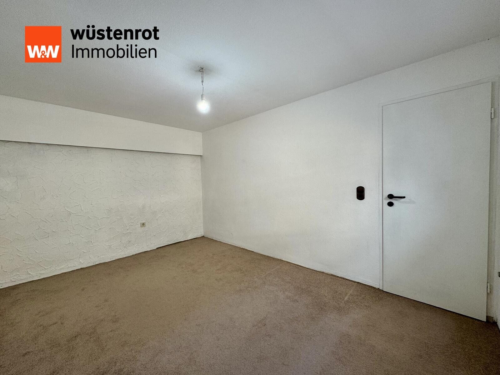 Immobilienangebot - Kelsterbach - Alle - Kelsterbach: Zwei getrennte Objekte auf einem Grundstück. Tradition von 1900 trifft Moderne von 1992