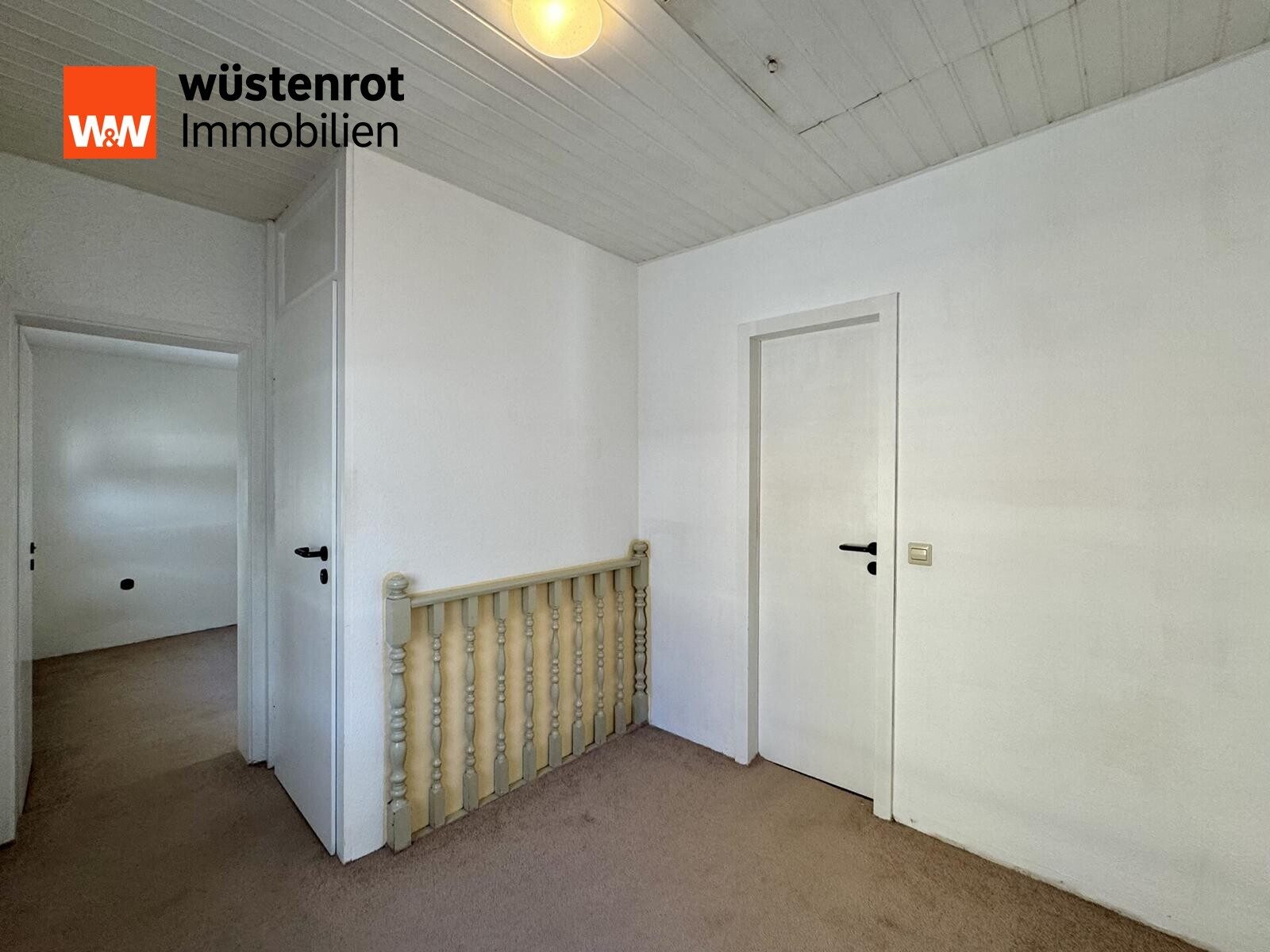 Immobilienangebot - Kelsterbach - Alle - Kelsterbach: Zwei getrennte Objekte auf einem Grundstück. Tradition von 1900 trifft Moderne von 1992