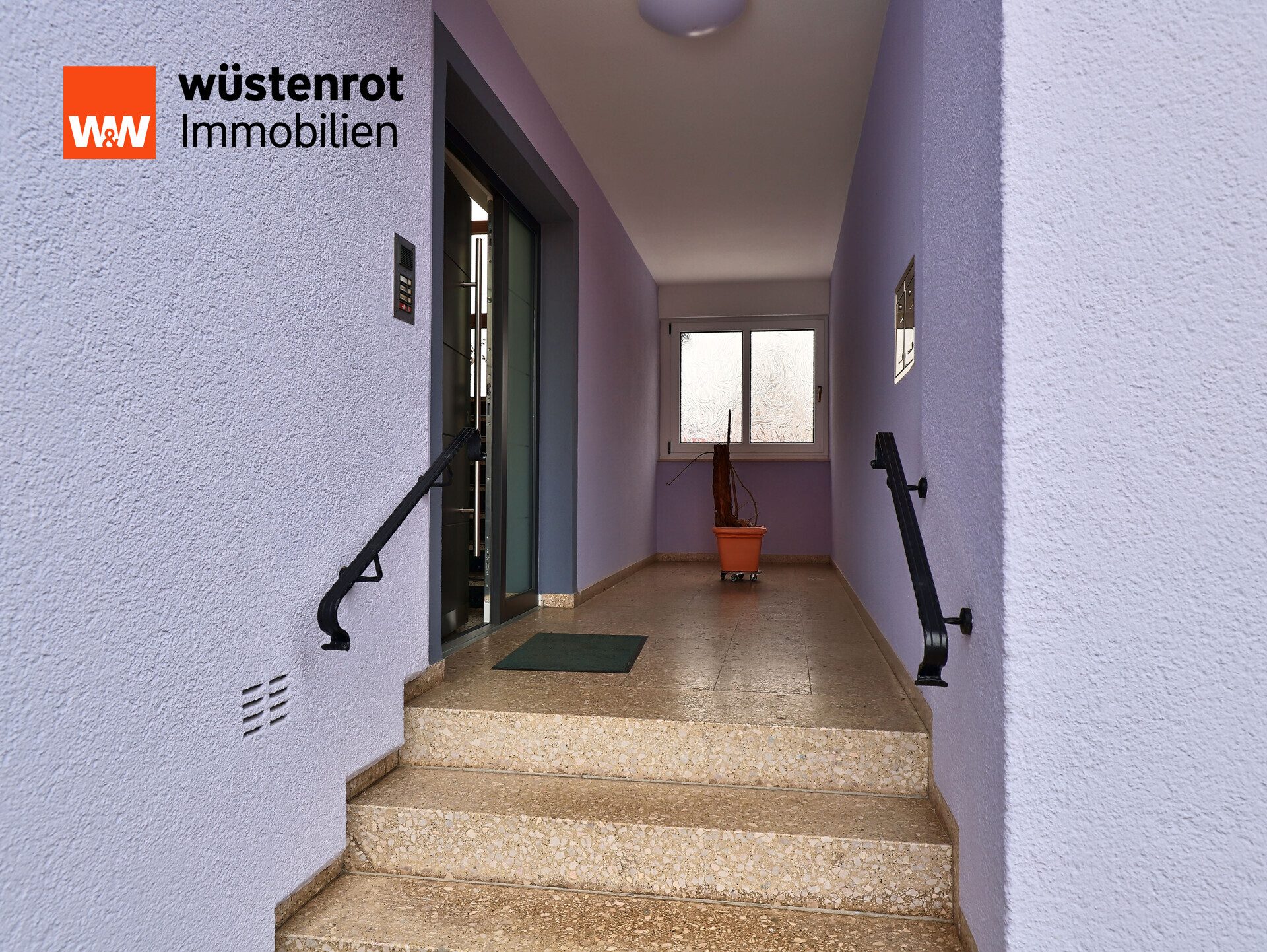 Immobilienangebot - Pechbrunn - Alle - Gepflegtes und modernes Zweifamilienhaus mit großem Garten in ruhiger Lage wartet auf Sie!