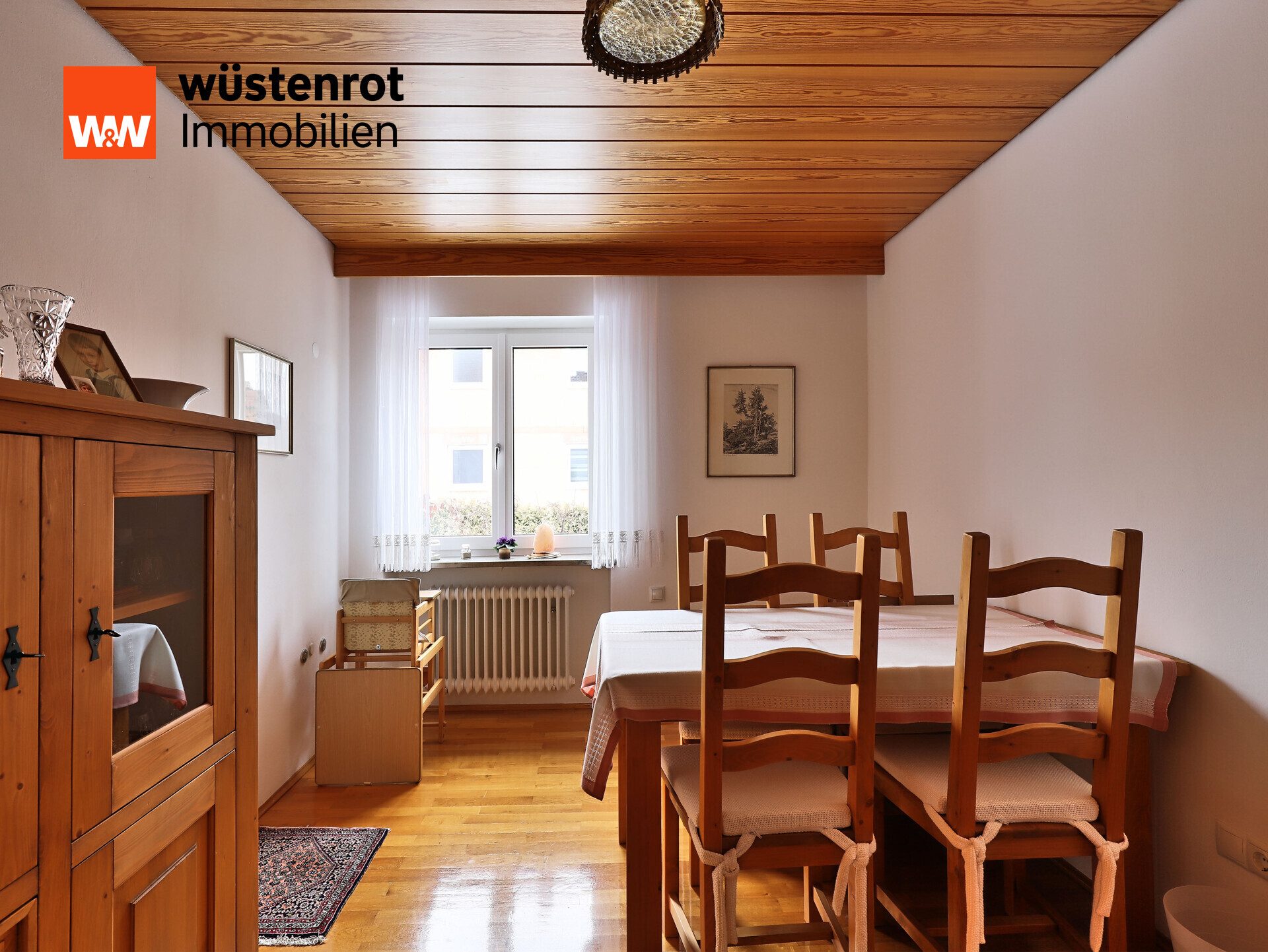 Immobilienangebot - Pechbrunn - Alle - Gepflegtes und modernes Zweifamilienhaus mit großem Garten in ruhiger Lage wartet auf Sie!