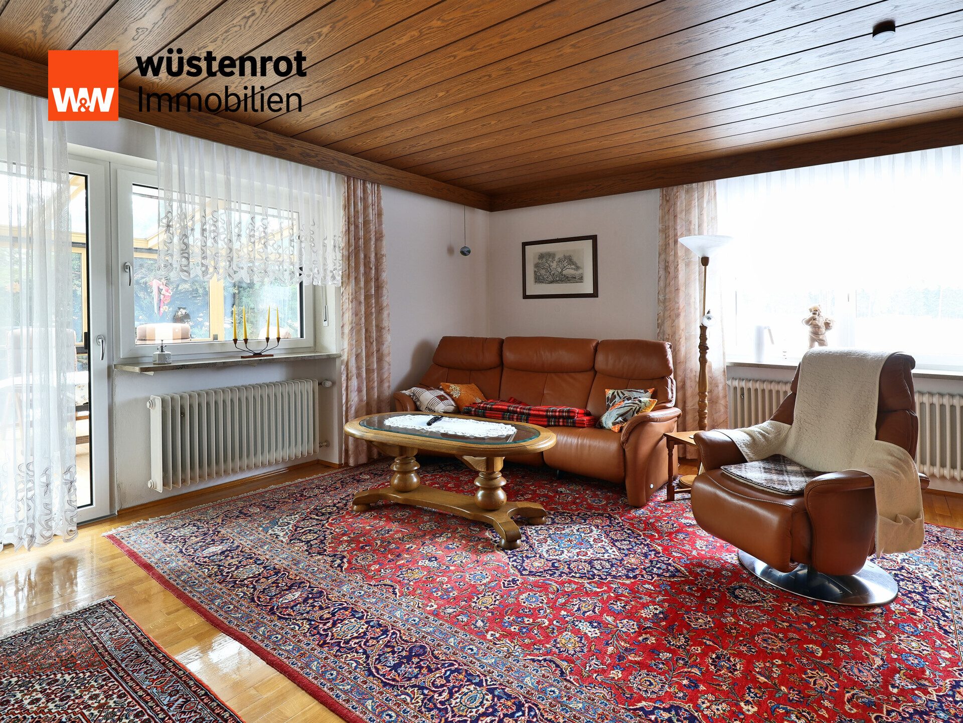 Immobilienangebot - Pechbrunn - Alle - Gepflegtes und modernes Zweifamilienhaus mit großem Garten in ruhiger Lage wartet auf Sie!