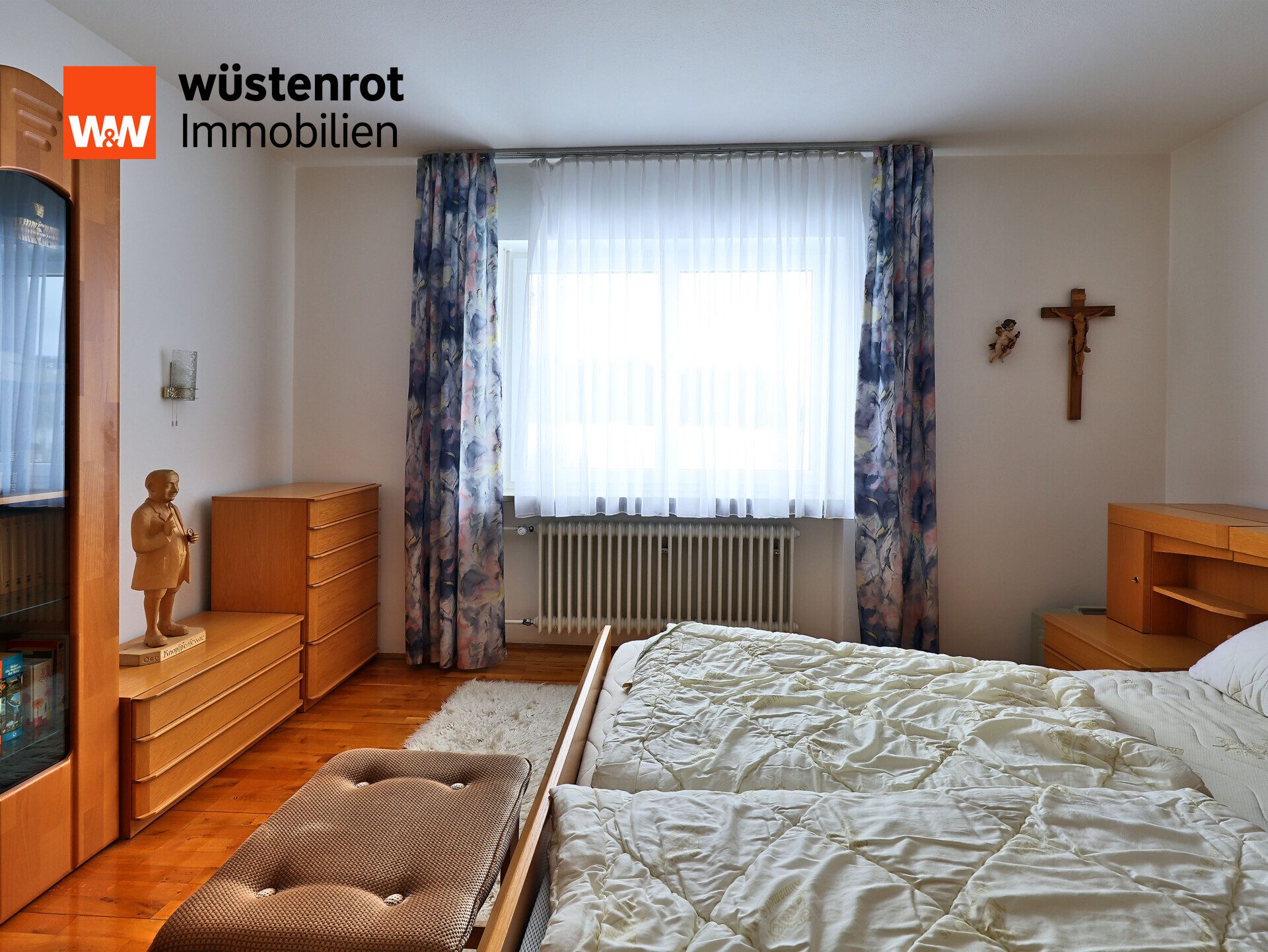 Immobilienangebot - Pechbrunn - Alle - Gepflegtes und modernes Zweifamilienhaus mit großem Garten in ruhiger Lage wartet auf Sie!