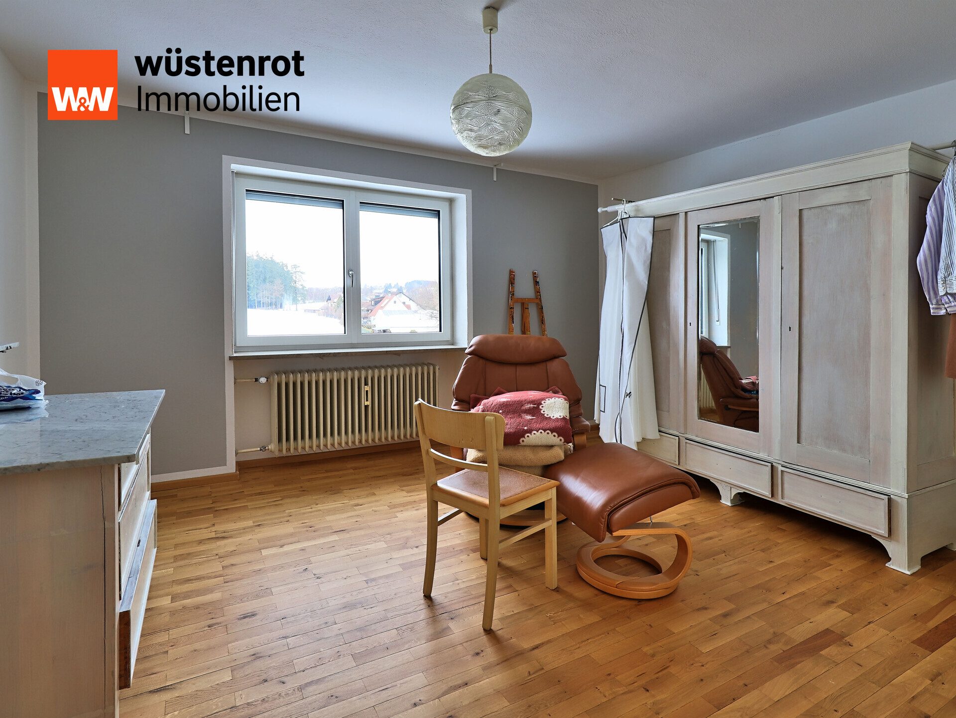 Immobilienangebot - Pechbrunn - Alle - Gepflegtes und modernes Zweifamilienhaus mit großem Garten in ruhiger Lage wartet auf Sie!