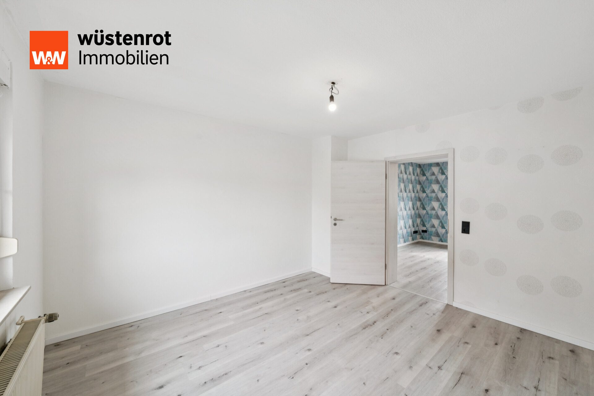 Immobilienangebot - Mainaschaff - Alle - Teilsanierte Doppelhaushälfte mit Ausbaupotenzial in ruhiger, zentraler Lage