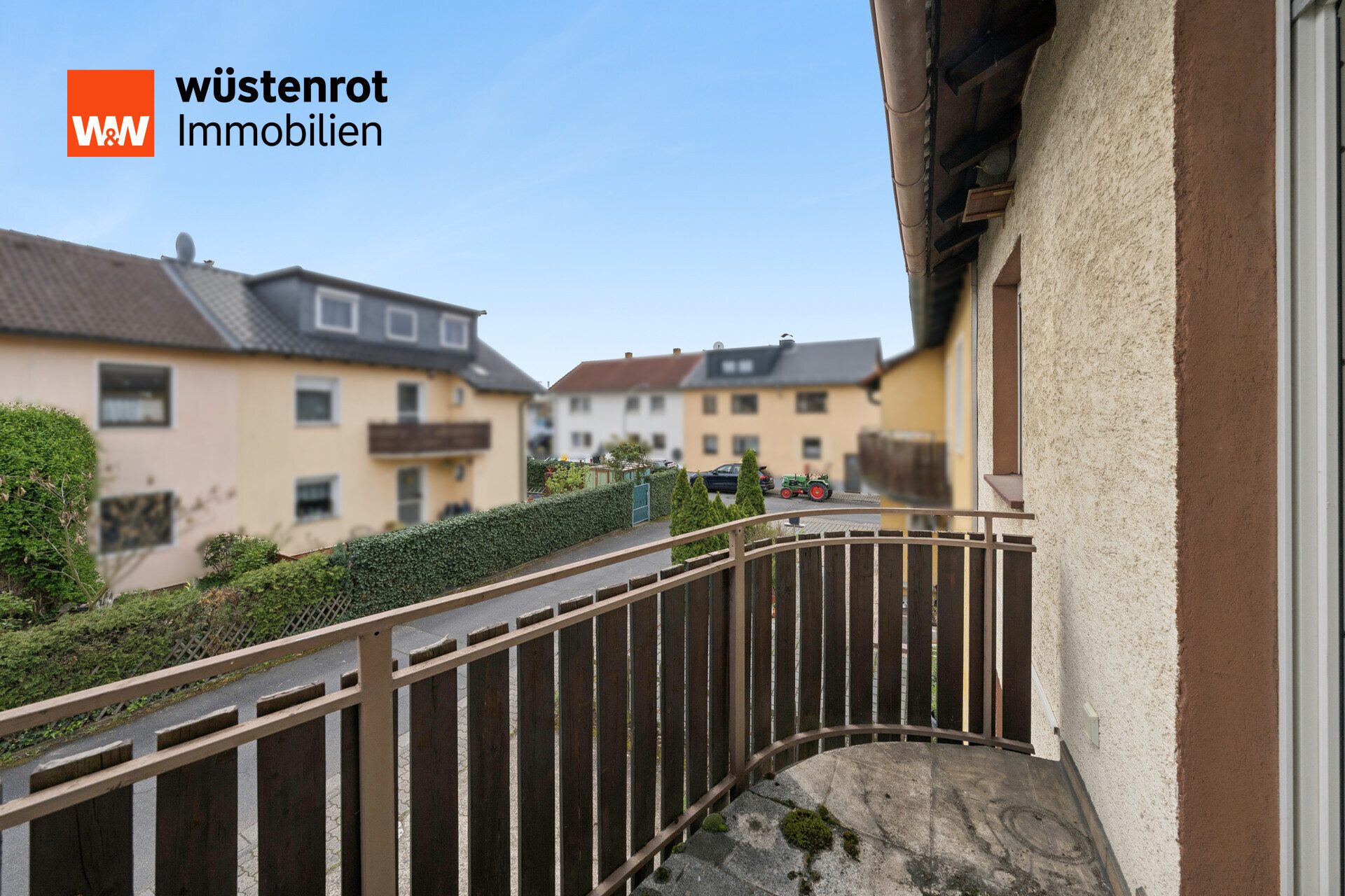 Immobilienangebot - Mainaschaff - Alle - Teilsanierte Doppelhaushälfte mit Ausbaupotenzial in ruhiger, zentraler Lage
