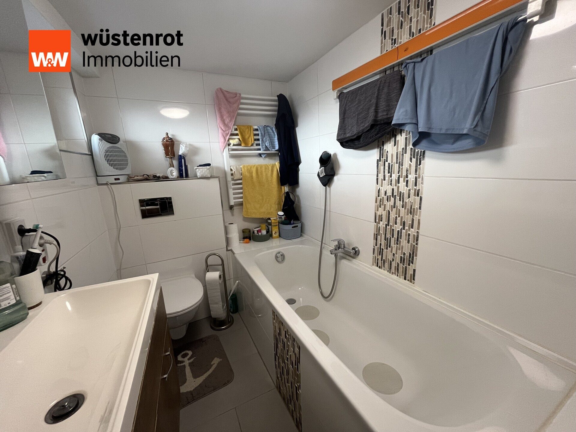 Immobilienangebot - Nierstein - Alle - Gepflegtes Einfamilienhaus mit Innenhof & Balkon