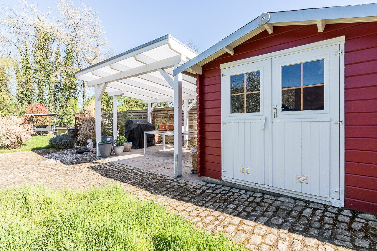 Immobilienangebot - Trier / Zewen - Alle - Doppelhaushälfte mit Wintergarten, Gaskamin, Garage und liebevoll gestaltetem Garten