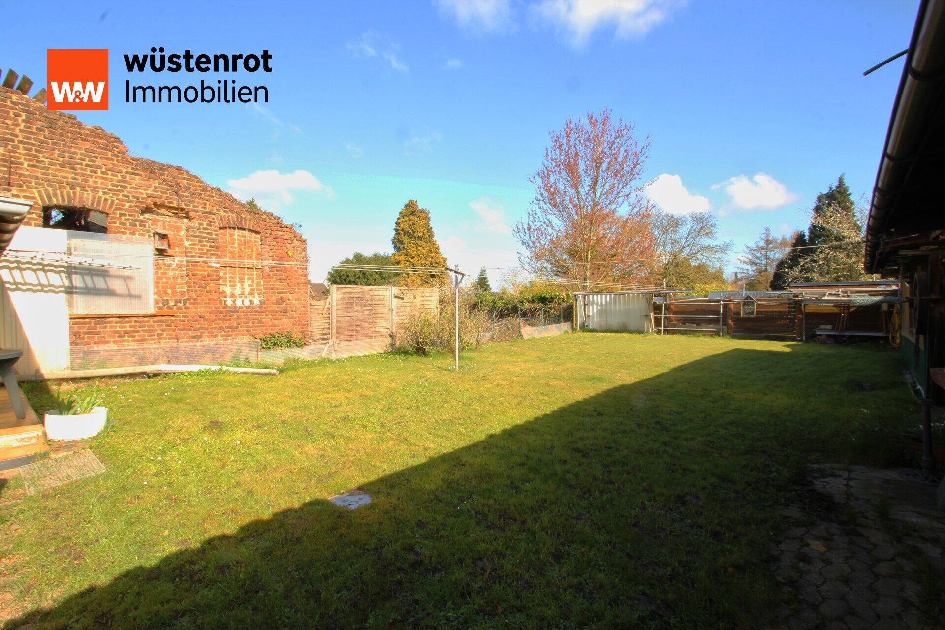 Immobilienangebot - Grevenbroich - Alle - Einzigartige Maisonette-Wohnung mit Gartennutzung in Grevenbroich