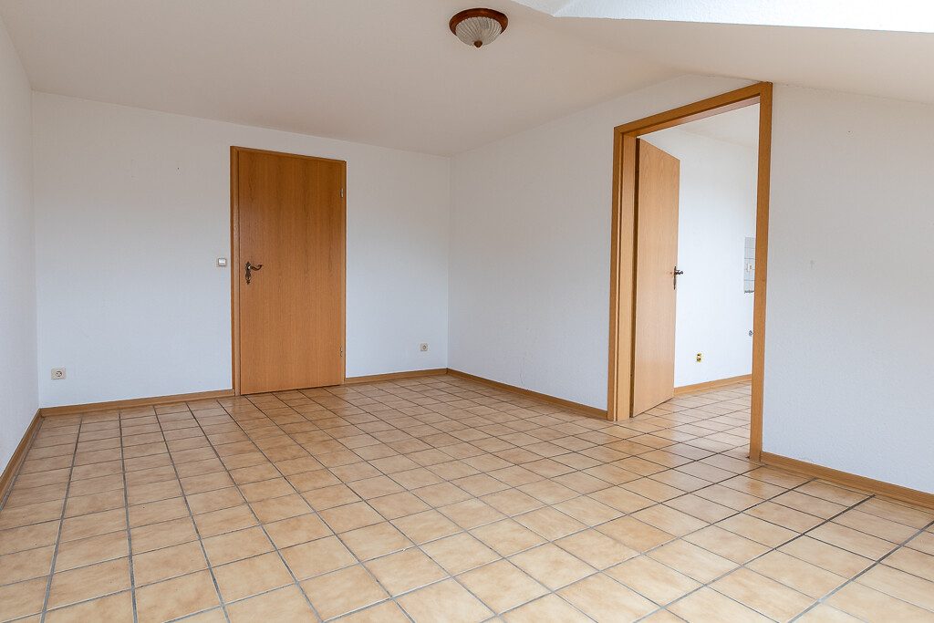 Immobilienangebot - Gusterath - Alle - Großzügiges Wohnhaus mit Einliegerwohnung, Wintergarten und Potenzial für bis zu drei Wohneinheiten in Gusterath
