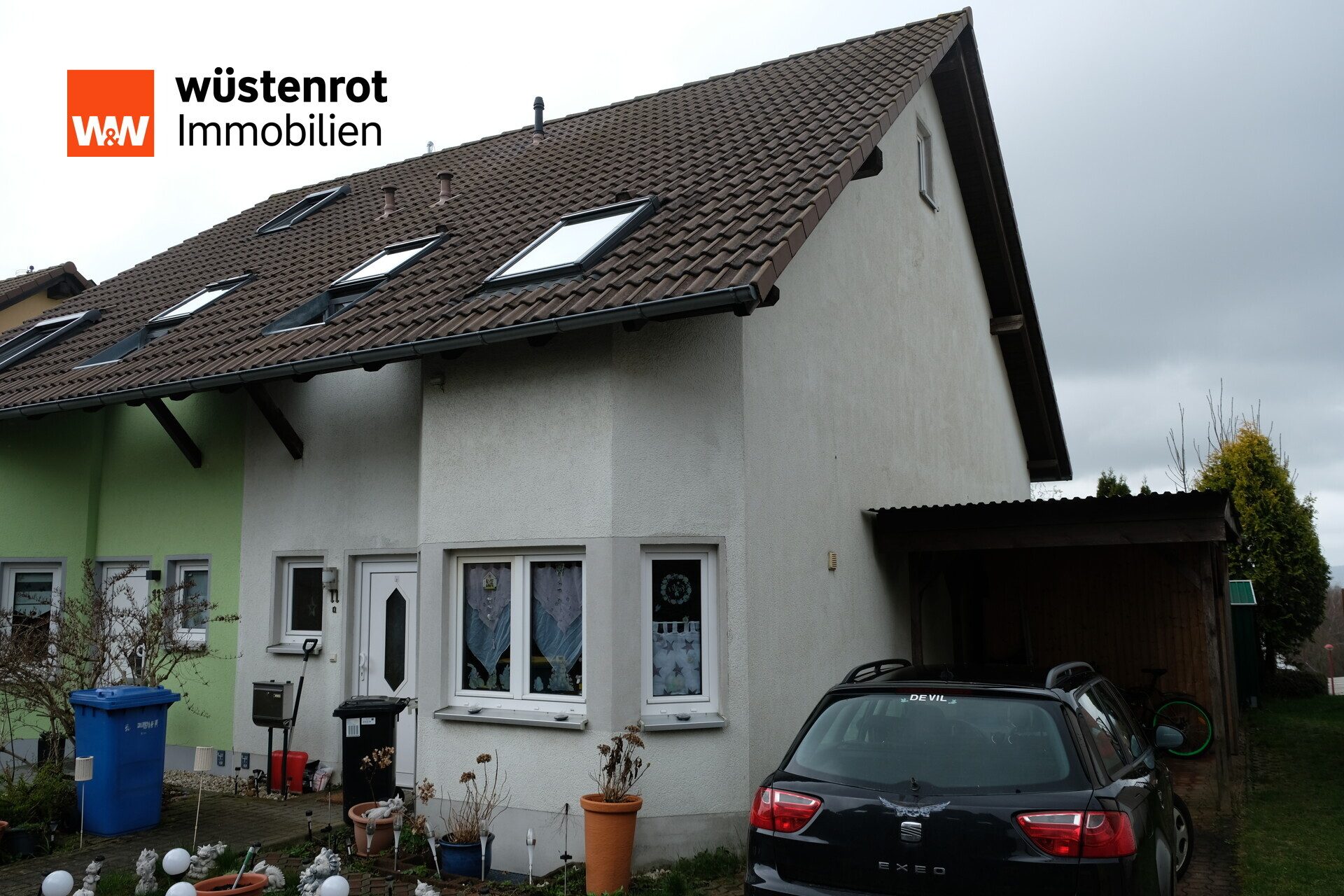 Immobilienangebot - Hohenstein-Ernstthal - Alle - Charmante Doppelhaushälfte mit Terrasse, Keller & ruhiger Lage