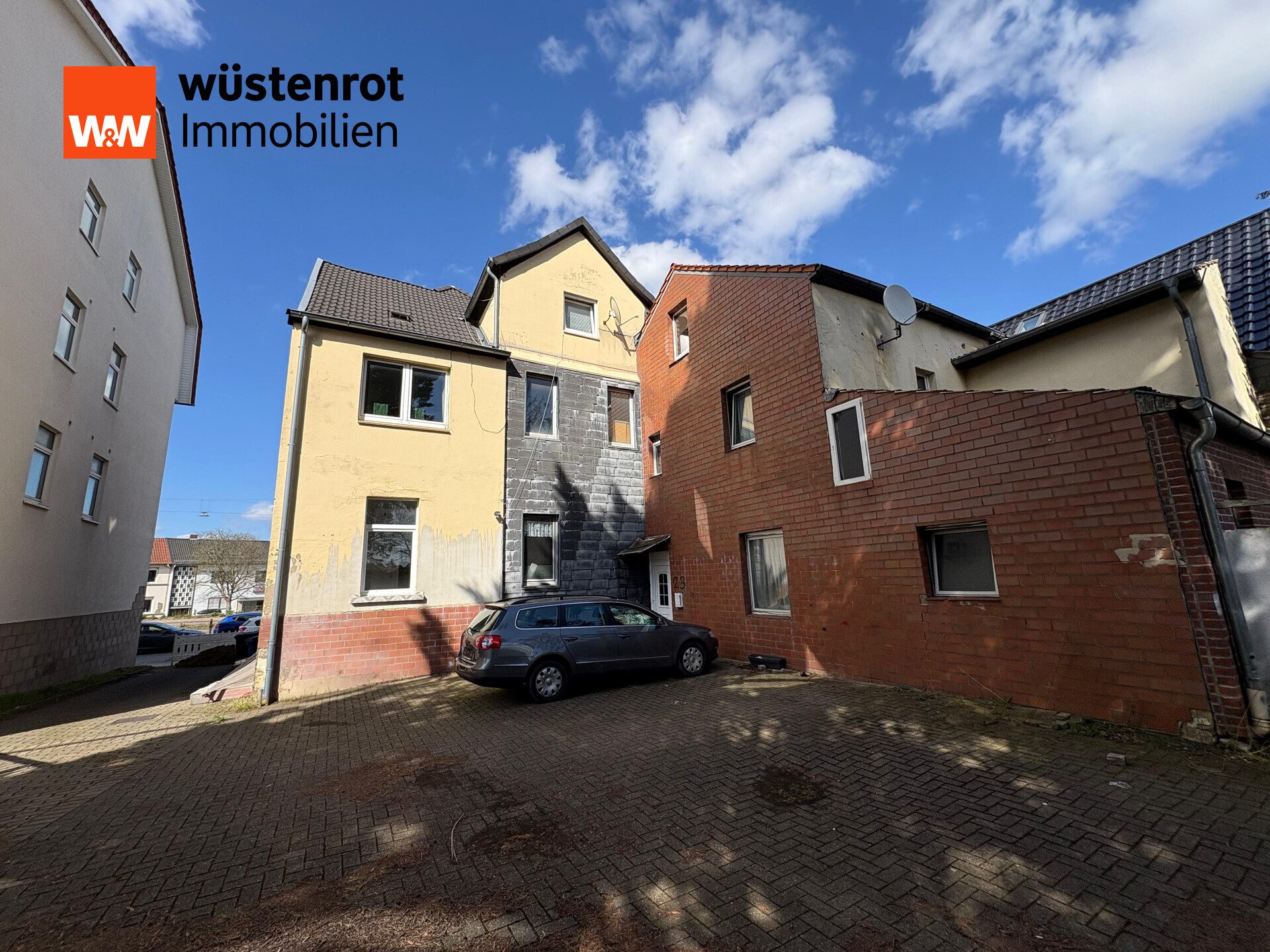 Immobilienangebot - Bad Oeynhausen - Alle - Sanierungsobjekt mit Seltenheitswert: Mehrfamilienhaus zum außergewöhnlich niedrigen Preis