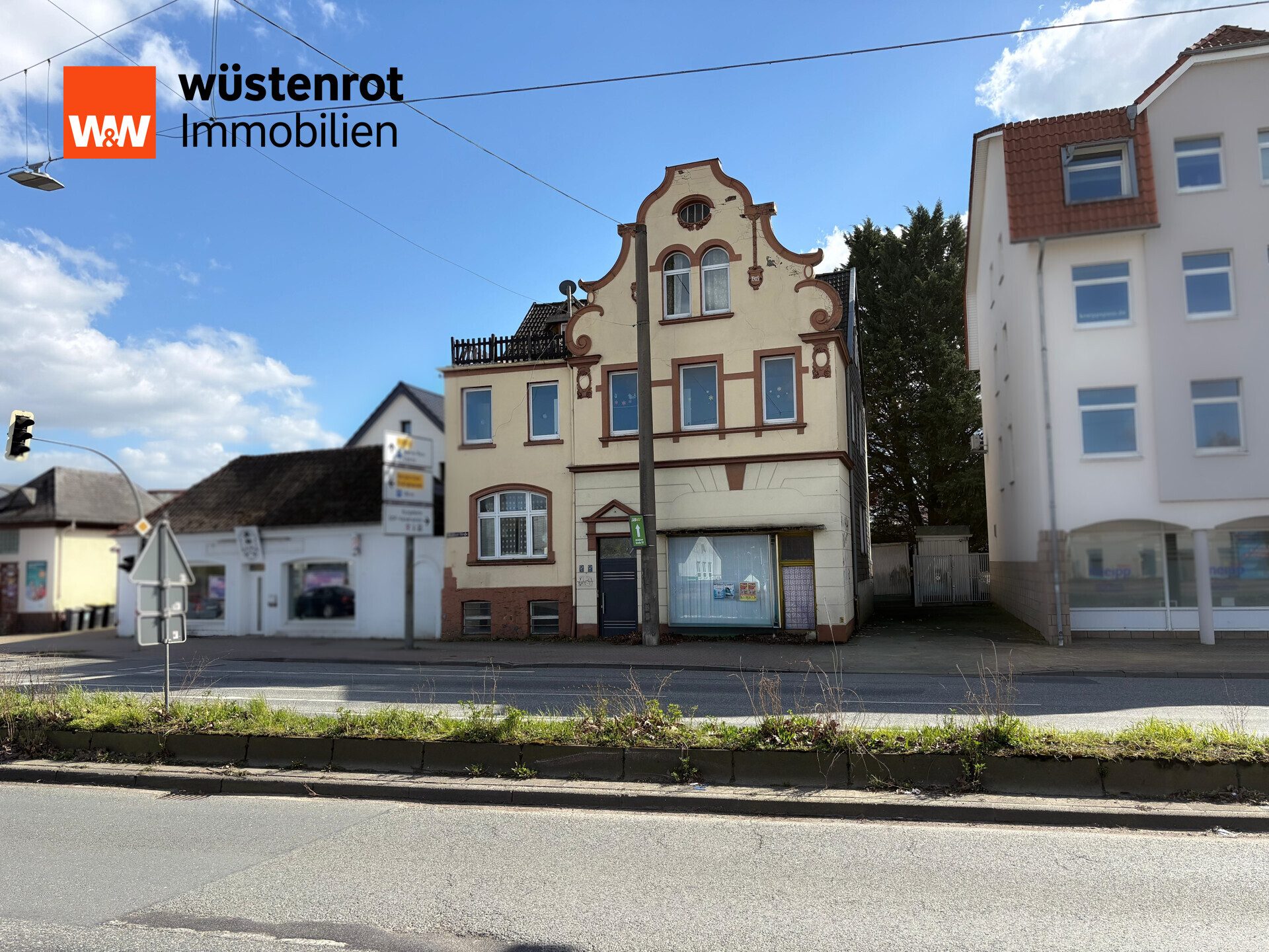 Immobilienangebot - Bad Oeynhausen - Alle - Sanierungsobjekt mit Seltenheitswert: Mehrfamilienhaus zum außergewöhnlich niedrigen Preis