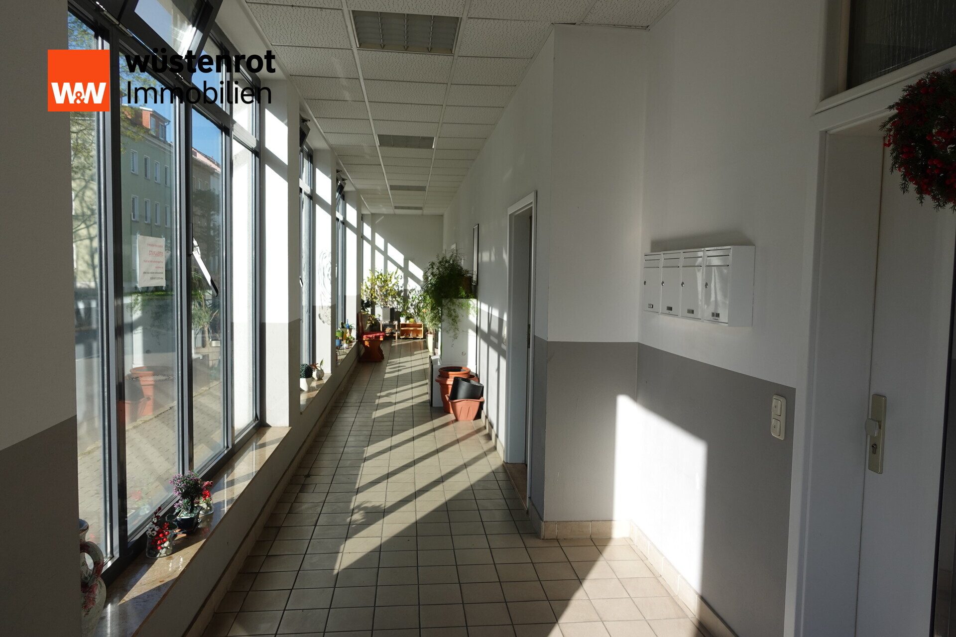 Immobilienangebot - Erfurt - Alle - Vier Wohnungen auf einer Etage - Wohnungspaket mit Tiefgaragenstellplätzen