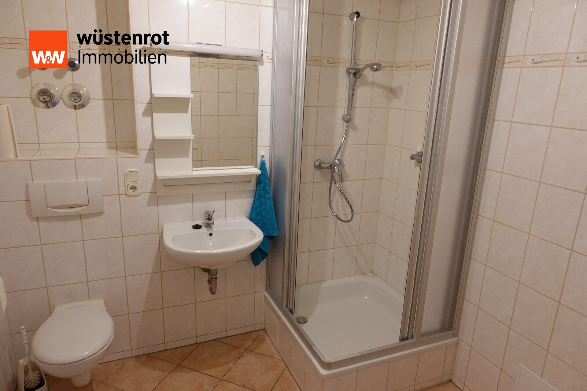 Immobilienangebot - Erfurt - Alle - Vier Wohnungen auf einer Etage - Wohnungspaket mit Tiefgaragenstellplätzen