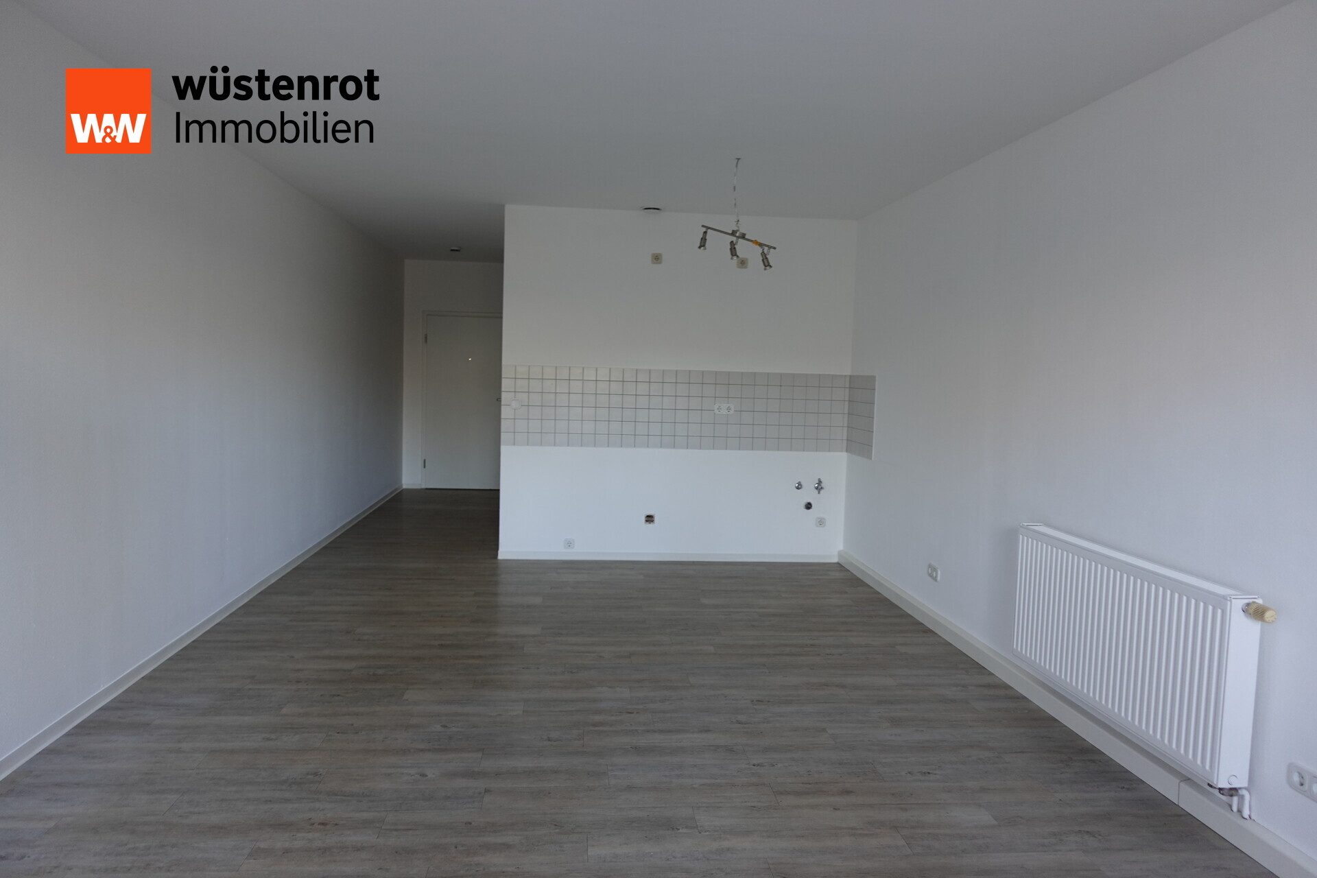 Immobilienangebot - Erfurt - Alle - Vier Wohnungen auf einer Etage - Wohnungspaket mit Tiefgaragenstellplätzen