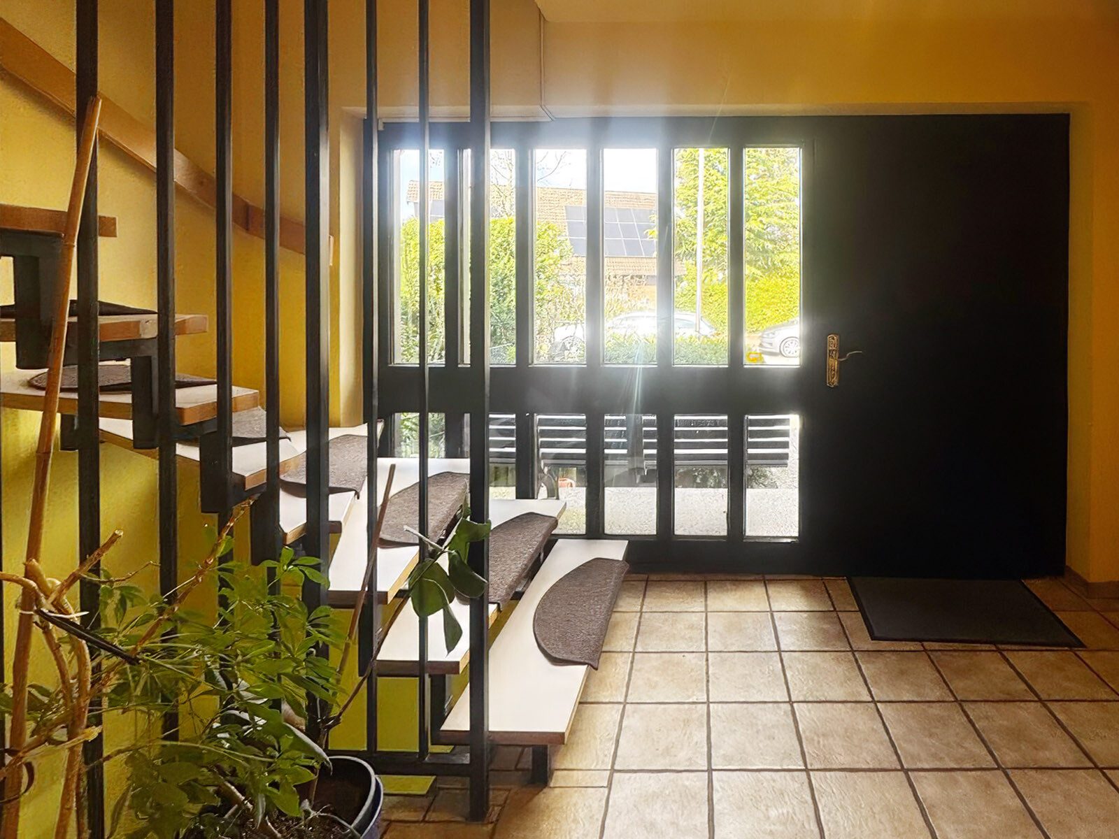 Immobilienangebot - Dormagen - Alle - Charmante 2-Zimmer-Dachgeschosswohnung mit Loggia und ausgebautem Spitzboden in ruhiger Lage