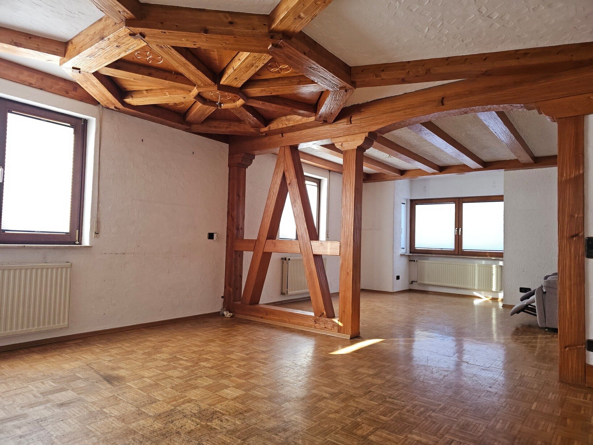 Immobilienangebot - Rottweil - Alle - Schluss mit kleinen, teuren Wohnungen ohne Charme!
Hier kommt die Alternative, auf die alle warten!