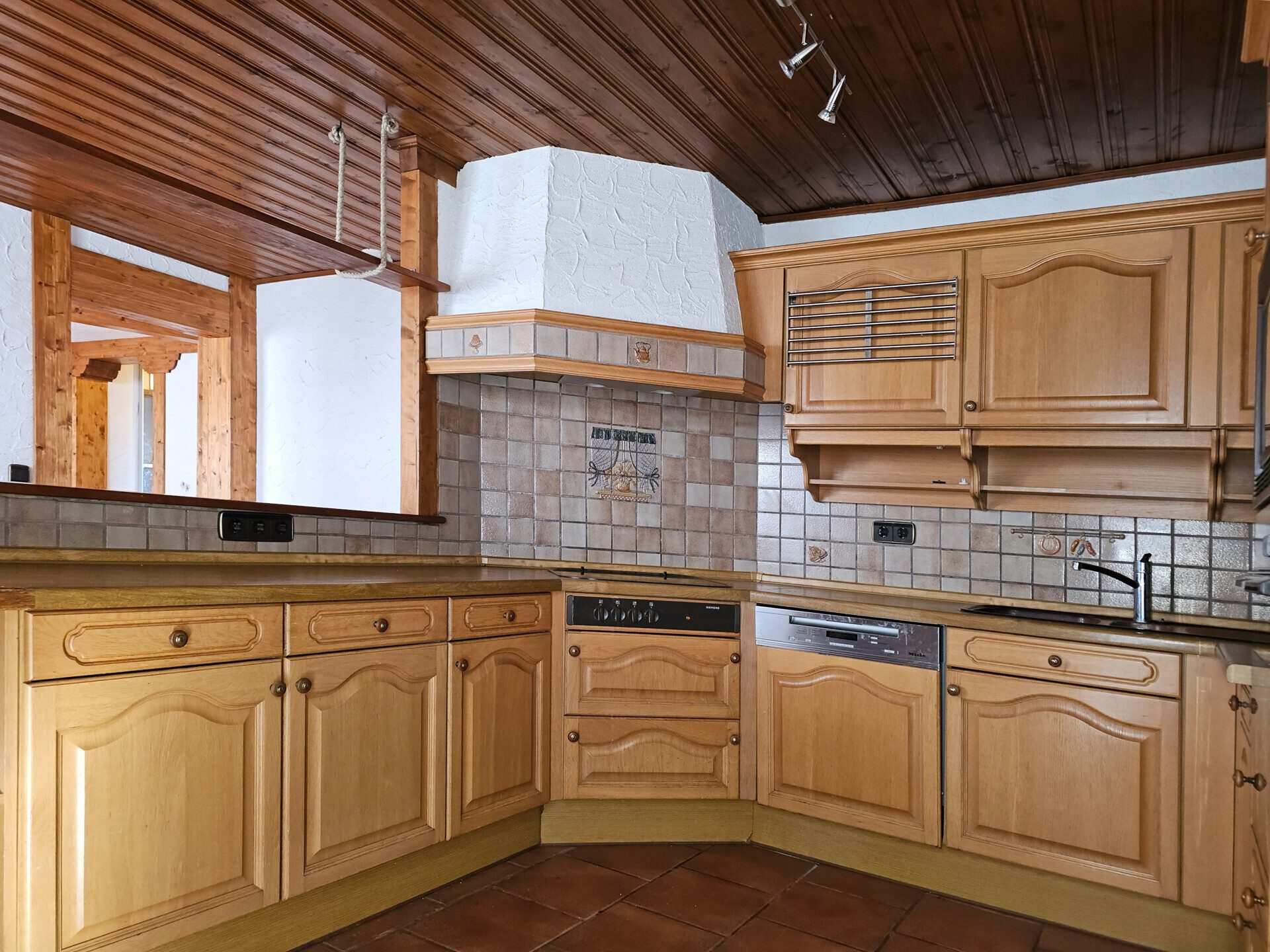 Immobilienangebot - Rottweil - Alle - Schluss mit kleinen, teuren Wohnungen ohne Charme!
Hier kommt die Alternative, auf die alle warten!