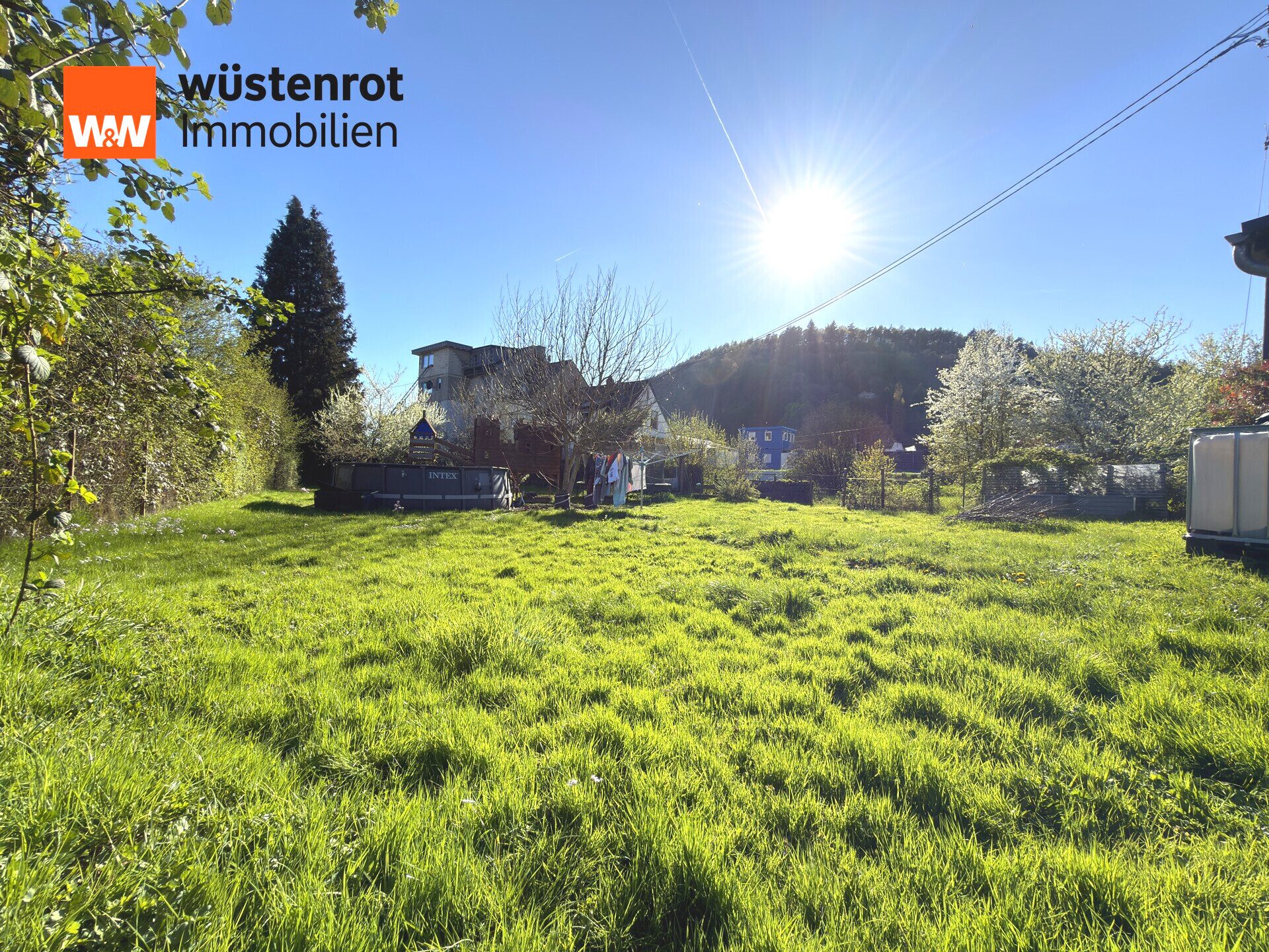 Immobilienangebot - Trier / Ehrang - Alle - Doppelhaushälfte in Trier-Ehrang mit großzügigem Grundstück und optimaler Anbindung