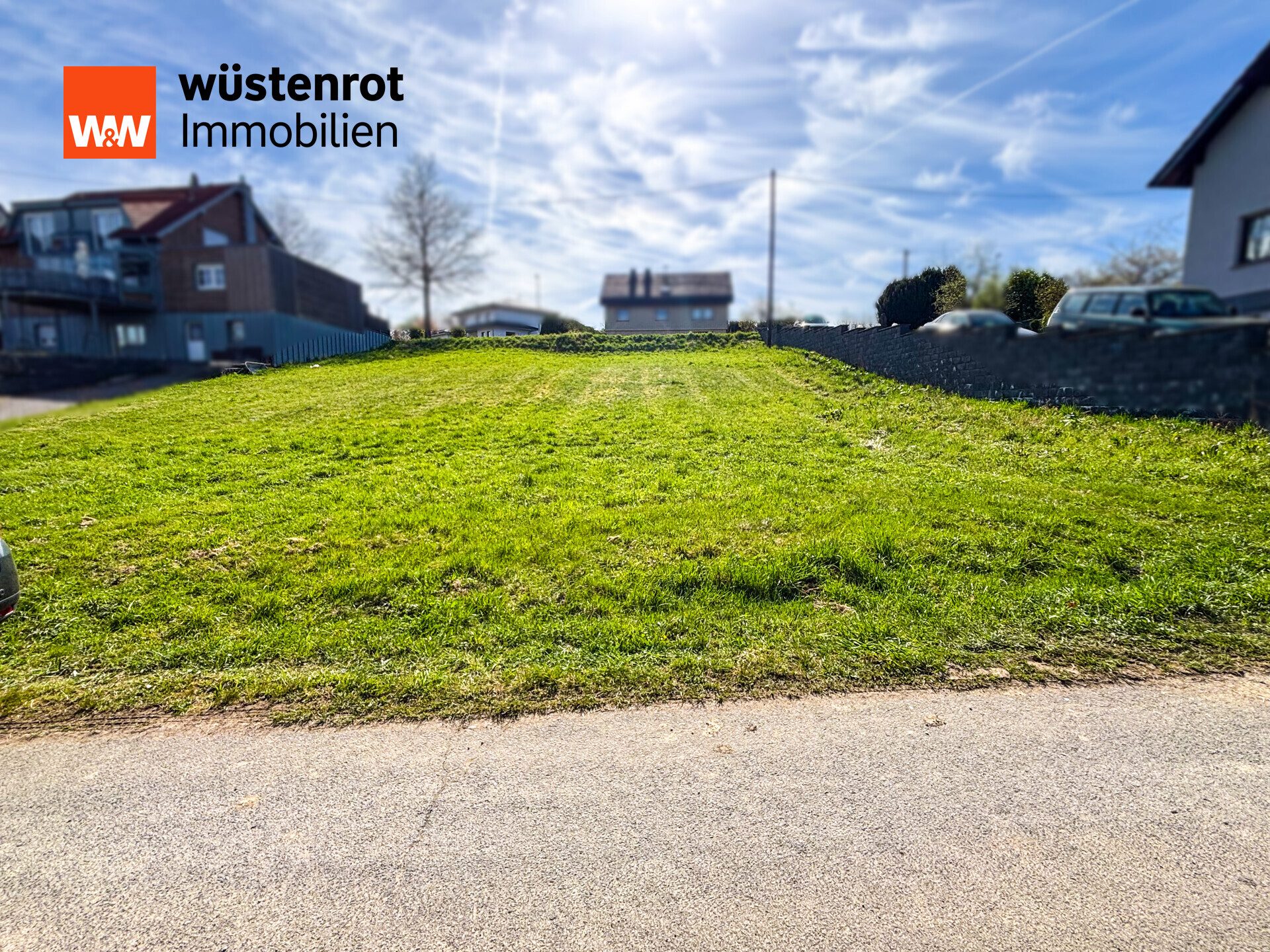 Vorderansicht Immobilienangebot - Hauroth - Alle - Großzügiges Grundstück in idyllischer Lage – ideal für Ihr Eigenheim