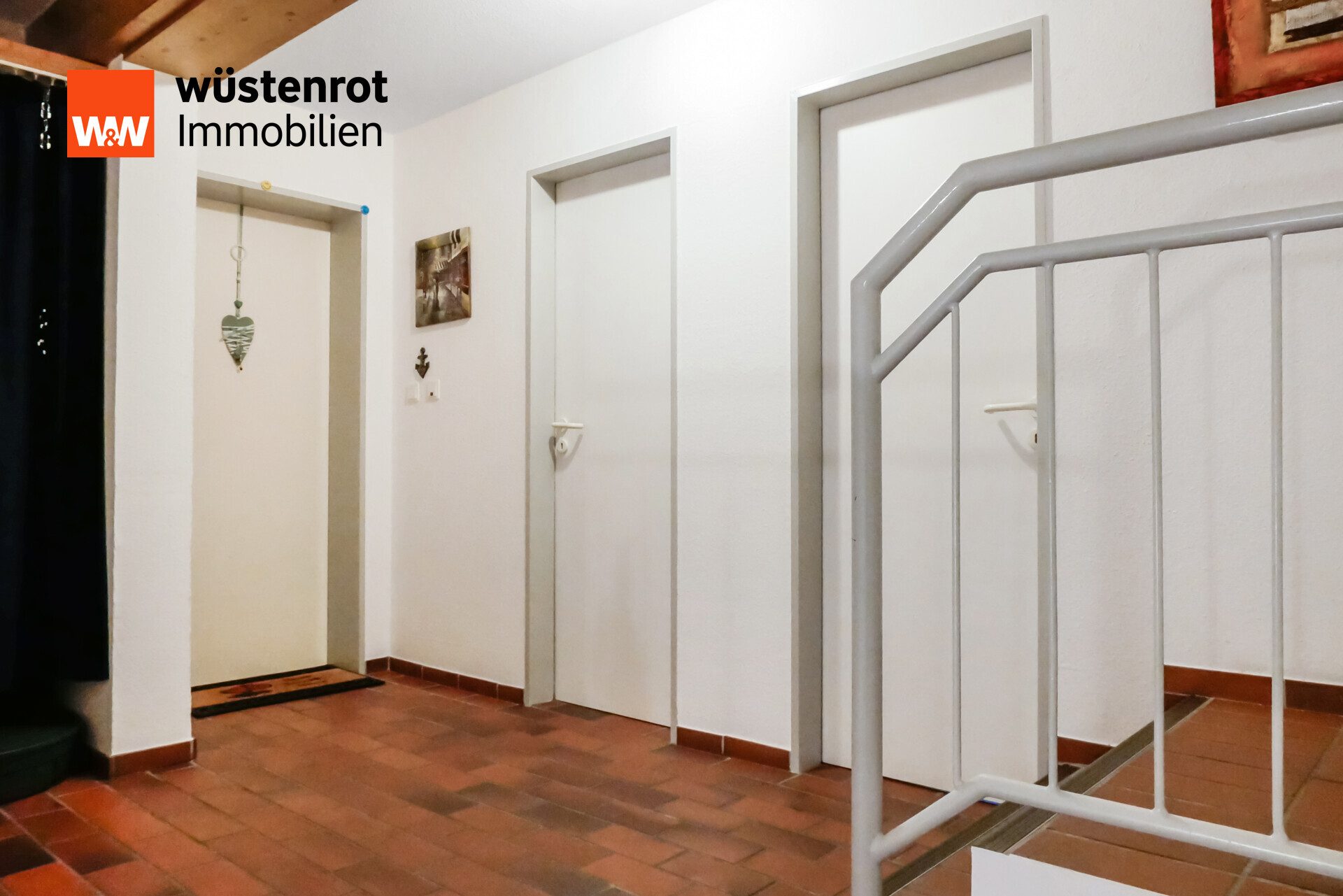 Immobilienangebot - Kiel / Holtenau - Alle - Modernisiertes Altbau-MFH direkt am Nord-Ostsee-Kanal in Kiel Holtenau