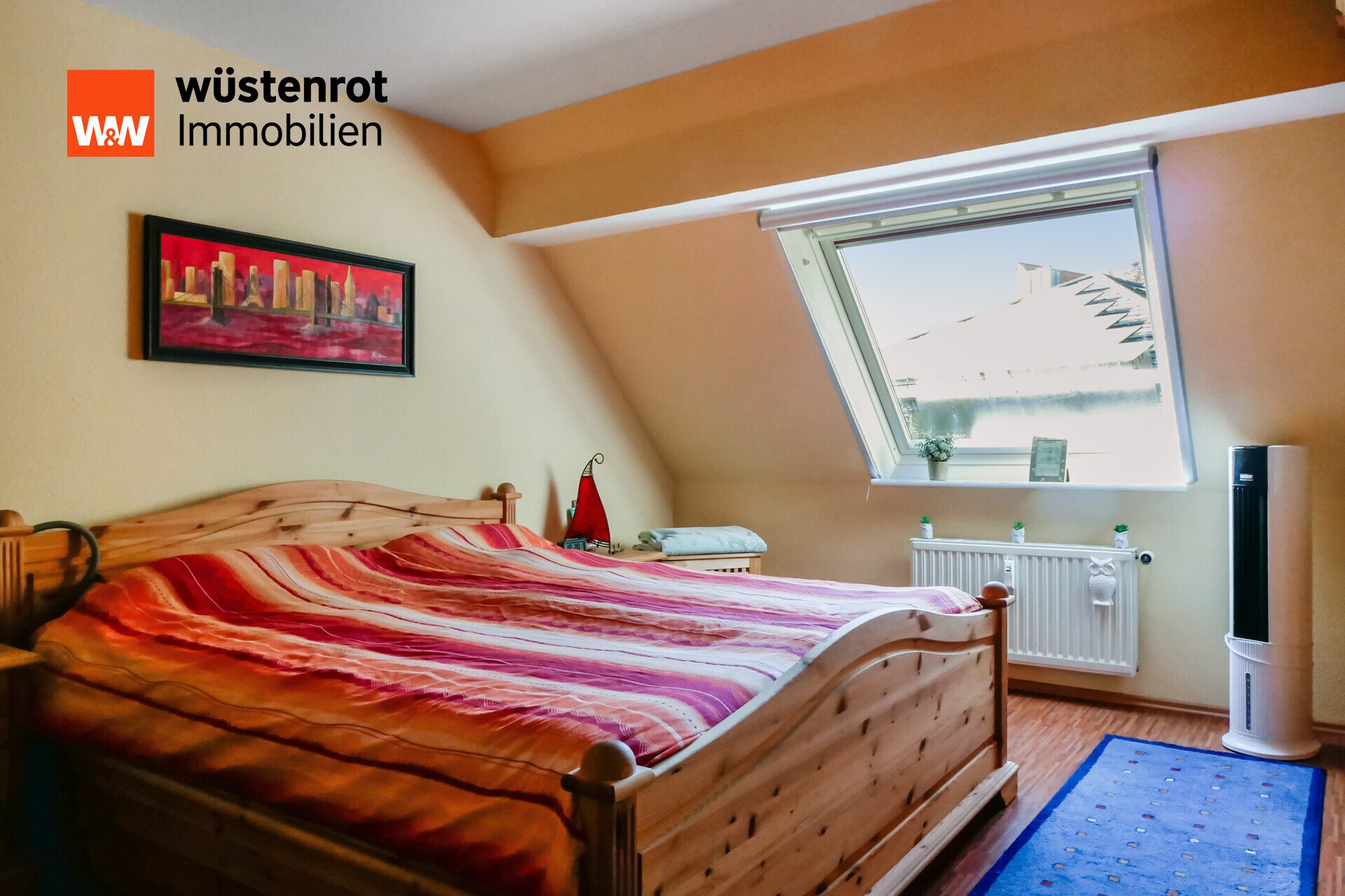 Immobilienangebot - Kiel / Holtenau - Alle - Modernisiertes Altbau-MFH direkt am Nord-Ostsee-Kanal in Kiel Holtenau