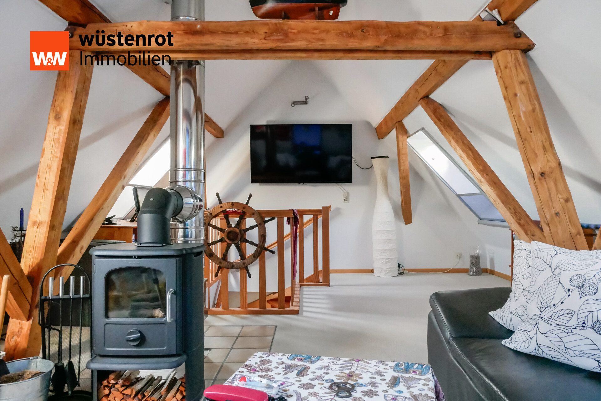 Immobilienangebot - Kiel / Holtenau - Alle - Modernisiertes Altbau-MFH direkt am Nord-Ostsee-Kanal in Kiel Holtenau