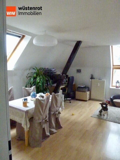 Immobilienangebot - Kiel / Holtenau - Alle - Modernisiertes Altbau-MFH direkt am Nord-Ostsee-Kanal in Kiel Holtenau