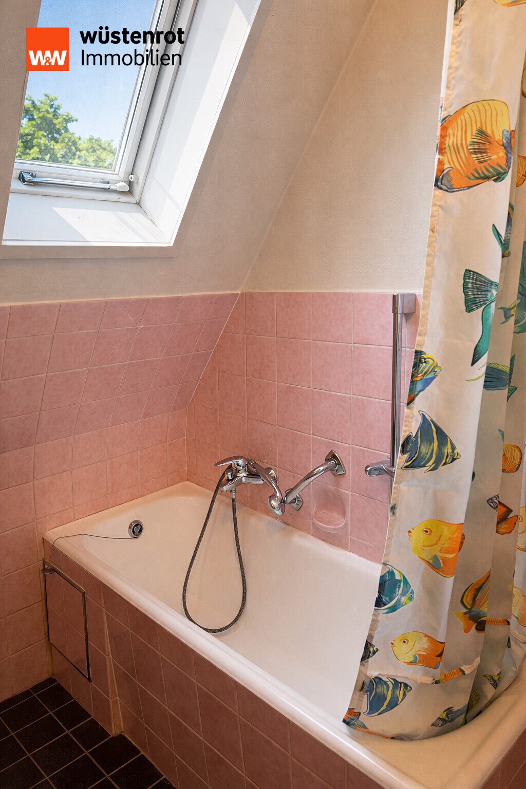 Immobilienangebot - Neckarhausen-Nürtingen - Alle - Zweifamilienhaus mit Raum für Ihre persönlichen Wohnideen