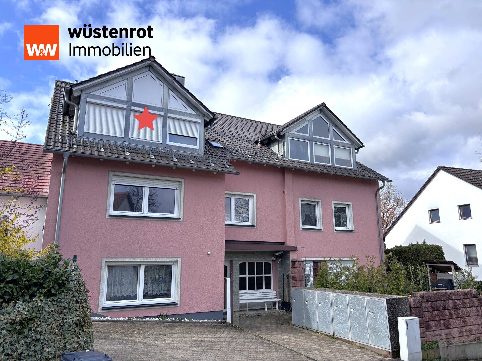 Immobilienangebot - Hersbruck - Alle - Dachgeschosswohnung in ruhiger Hersbrucker Lage
+ Balkon und Stellplatz