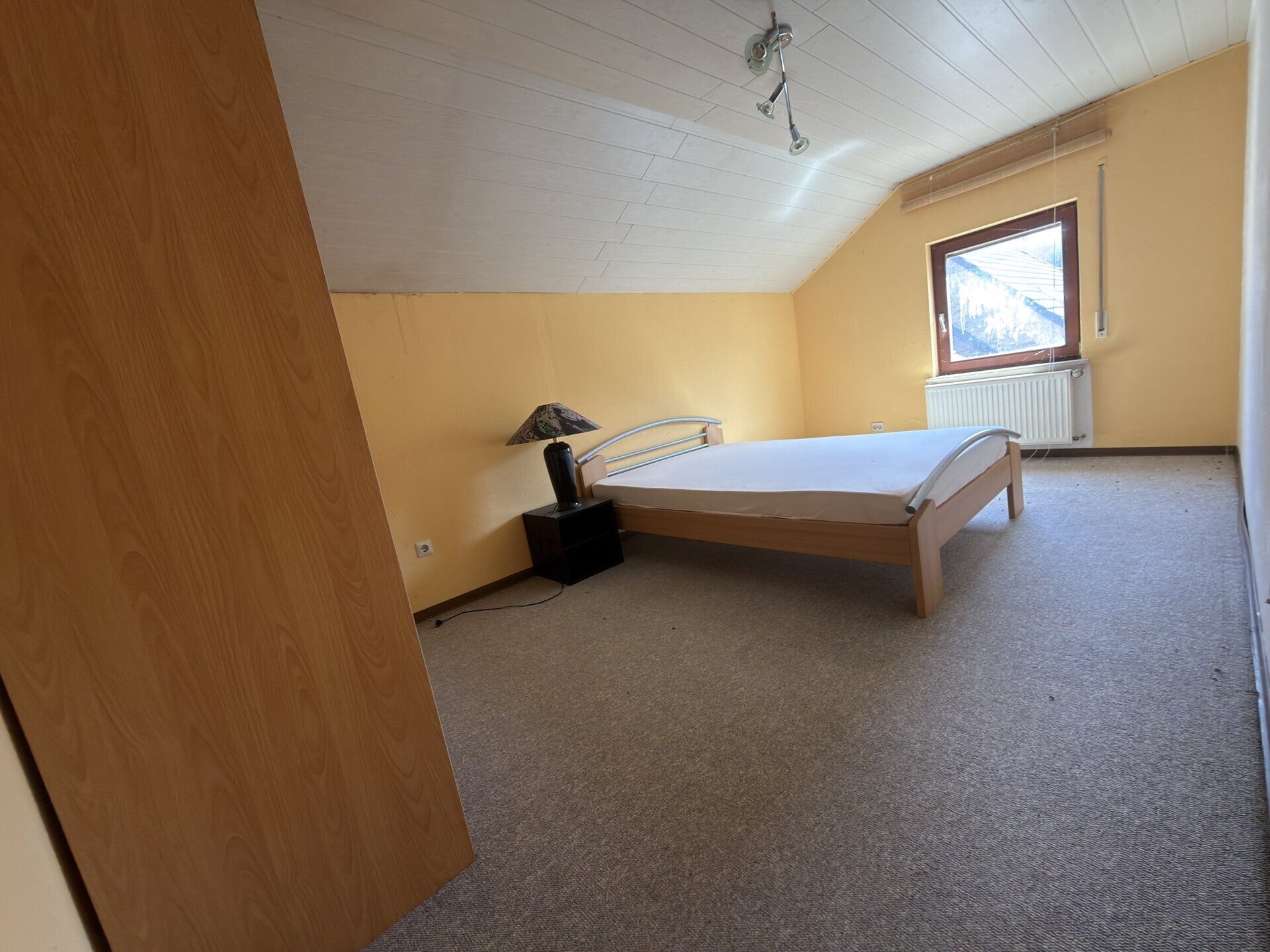 Immobilienangebot - Sankt Julian / Obereisenbach - Alle - Sanierungsbedürftiges Zweifamilienhaus mit Einliegerwohnung nähe Kusel mit großer Garage