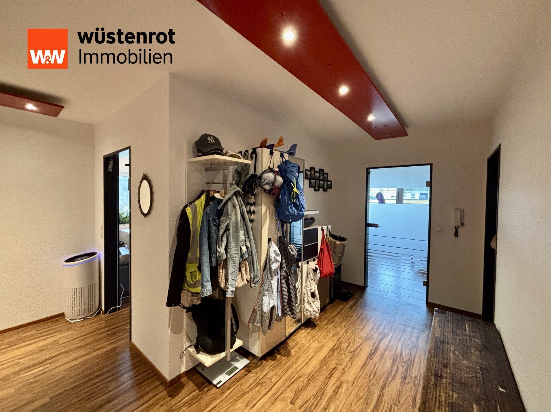 Immobilienangebot - Friedrichshafen / Manzell - Alle - Charmante 3,5 - 4-Zimmer-Wohnung im OG mit großer Sonnenloggia