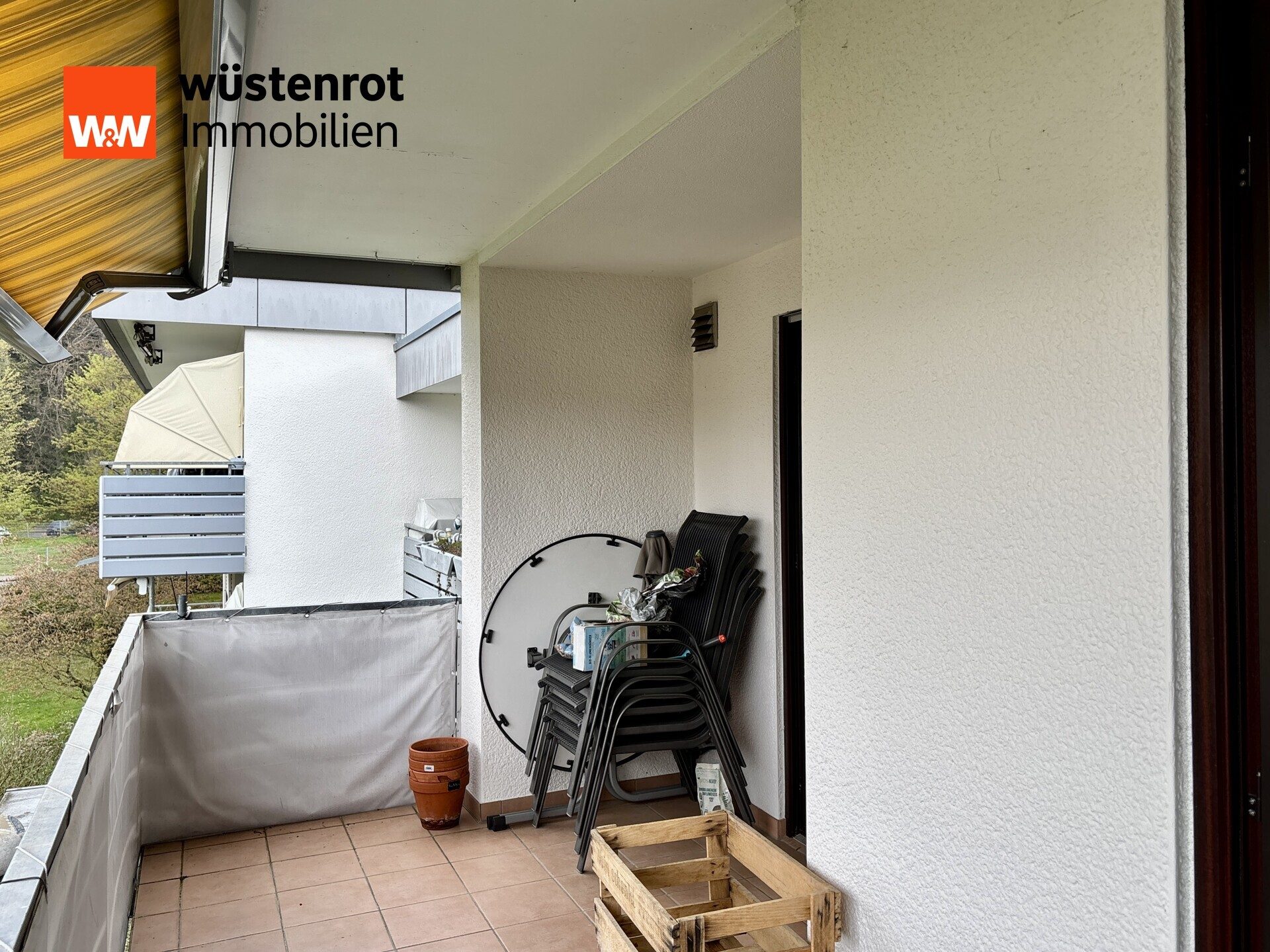Immobilienangebot - Friedrichshafen / Manzell - Alle - Charmante 3,5 - 4-Zimmer-Wohnung im OG mit großer Sonnenloggia