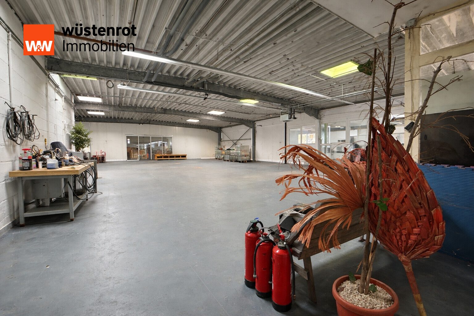 Immobilienangebot - Hamm - Alle - Vielseitig nutzbare Gewerbehalle ab sofort verfügbar
