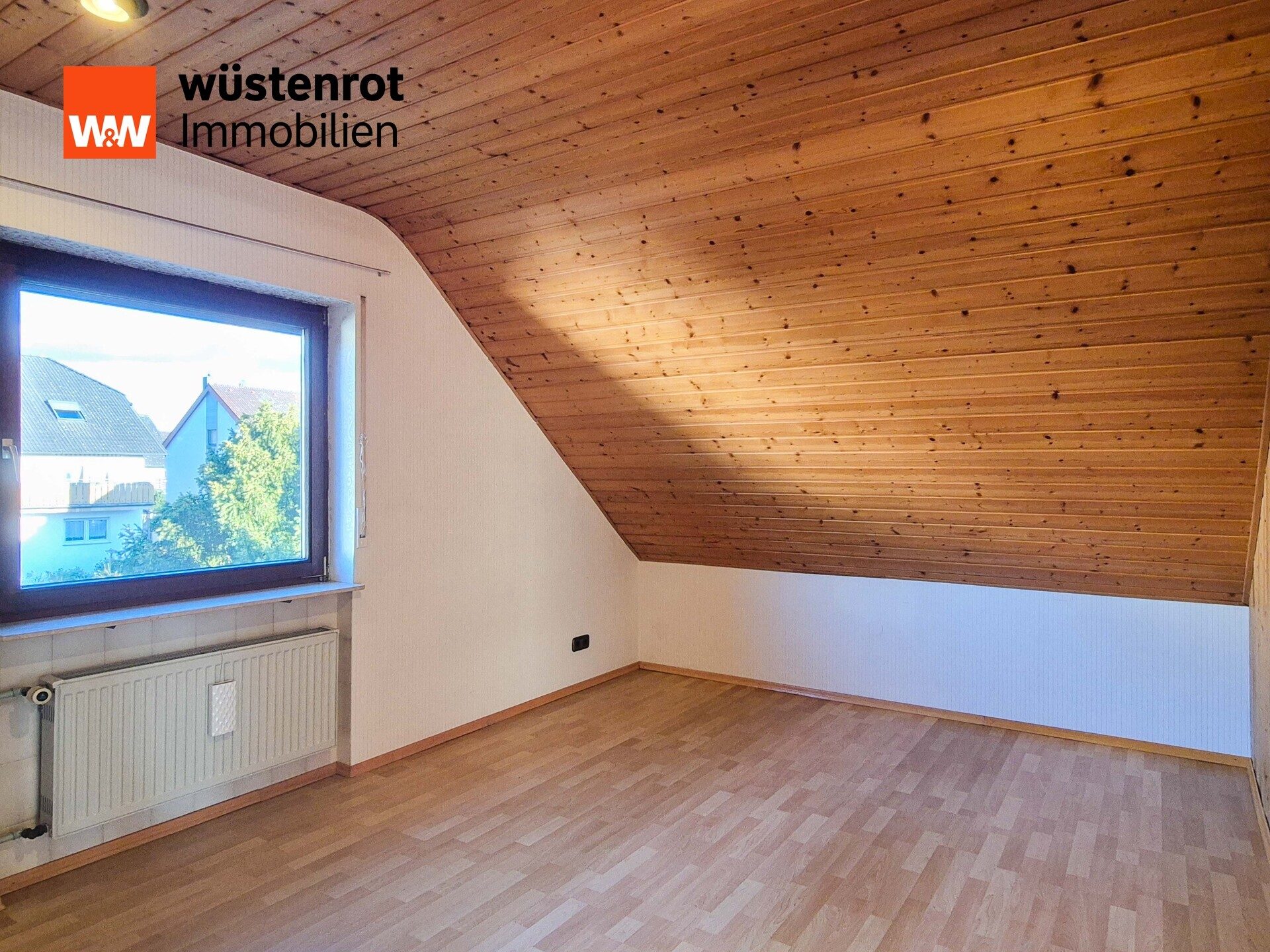 Immobilienangebot - Weiterstadt - Alle - Vielseitiges Raumwunder in Weiterstadt: Zweifamilienhaus mit Ausbaupotenzial im Souterrain