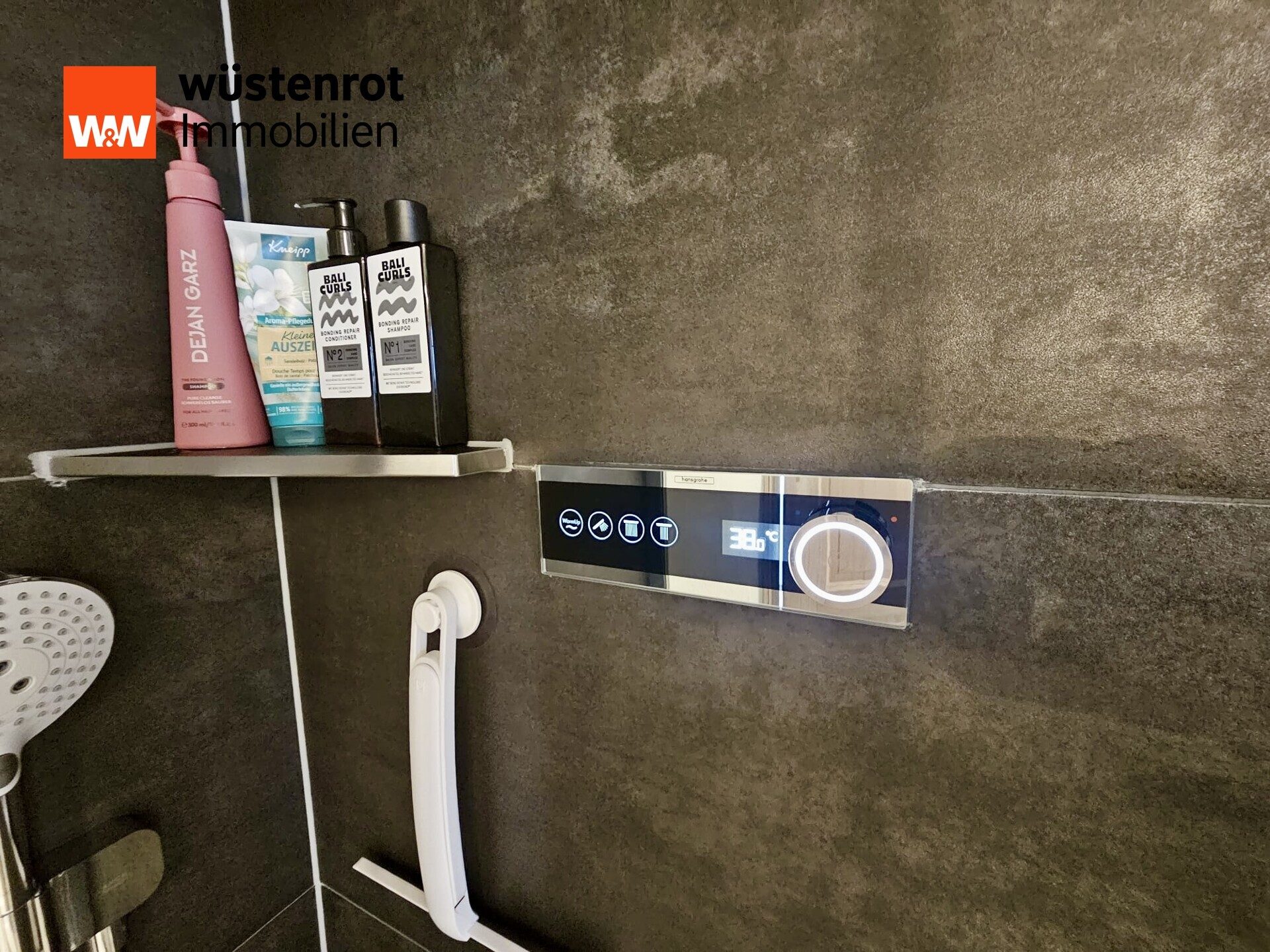 Immobilienangebot - Dunningen / Seedorf - Alle - Tradition neu definiert: Exklusives Fachwerkanwesen mit modernem Wohnkomfort & Traumgarten
