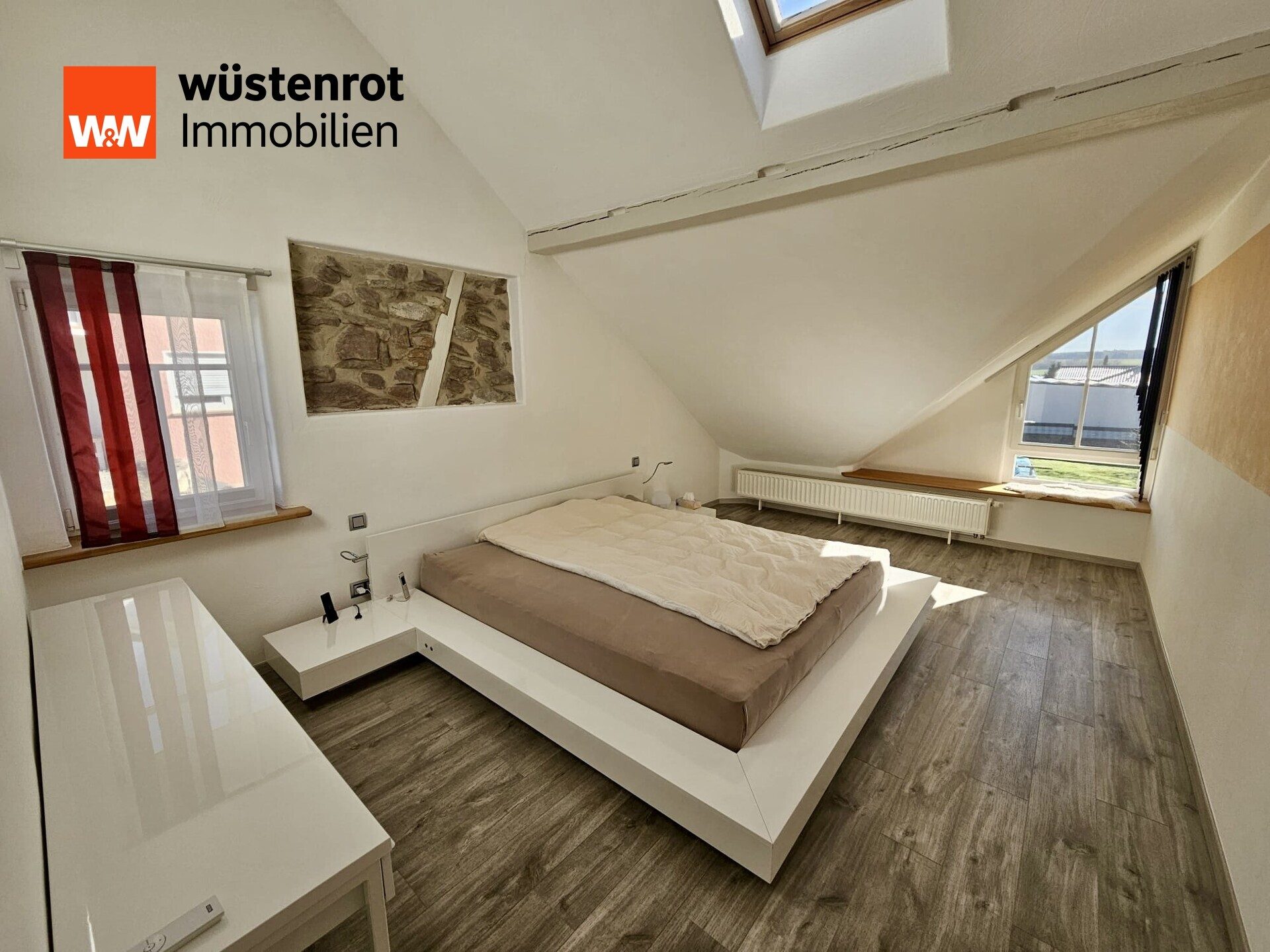 Immobilienangebot - Dunningen / Seedorf - Alle - Tradition neu definiert: Exklusives Fachwerkanwesen mit modernem Wohnkomfort & Traumgarten