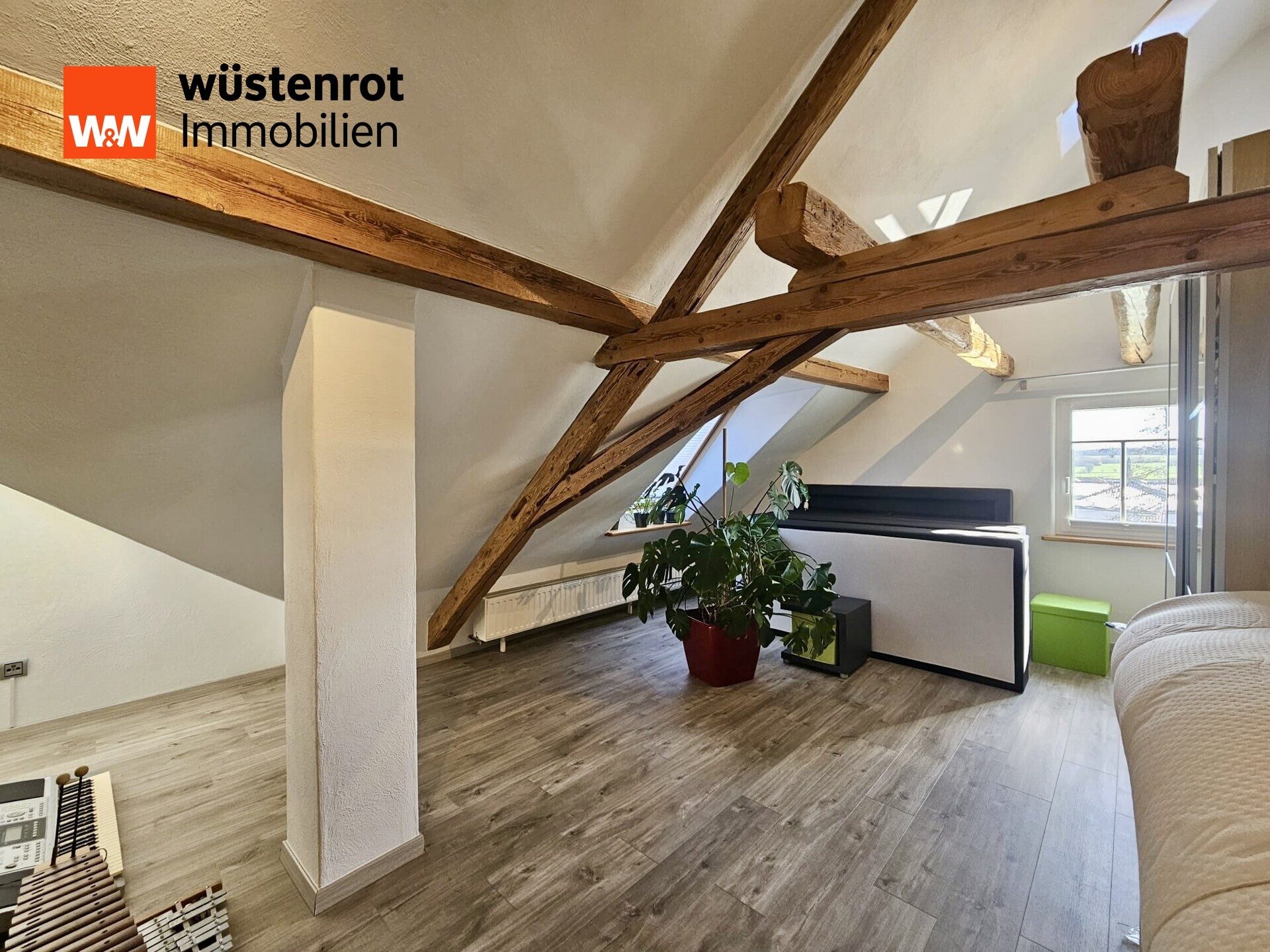 Immobilienangebot - Dunningen / Seedorf - Alle - Tradition neu definiert: Exklusives Fachwerkanwesen mit modernem Wohnkomfort & Traumgarten
