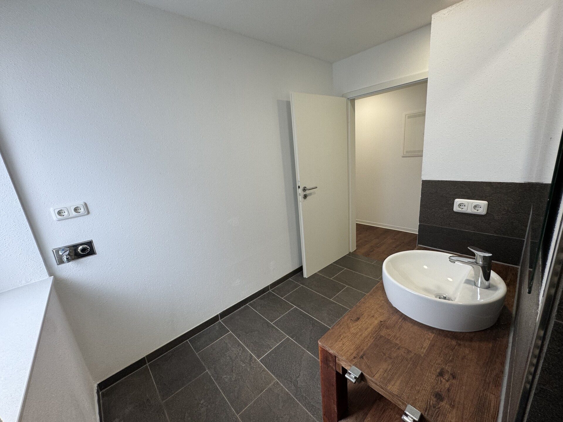 Immobilienangebot - Siegen - Alle - 2 Zi. Wohnung Nähe Uni Campus Unteres Schloß