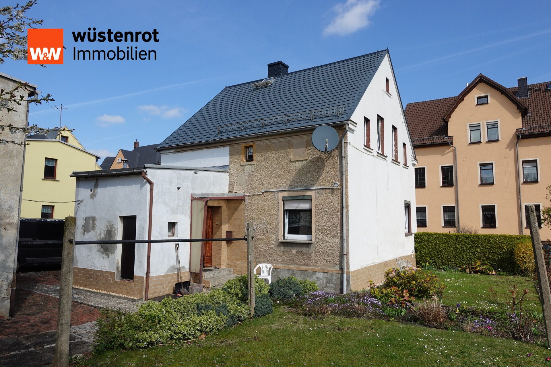Immobilienangebot - Lugau/Erzgebirge - Alle - Sanierungsbedürftiges Einfamilienhaus mit großem Nebengebäude und Potenzial