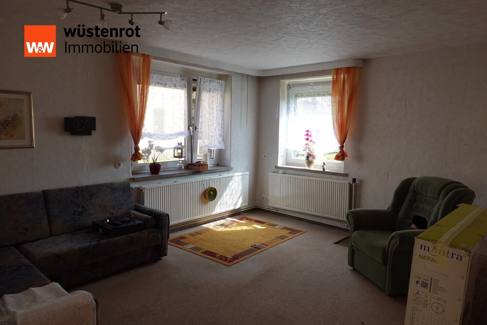 Immobilienangebot - Lugau/Erzgebirge - Alle - Sanierungsbedürftiges Einfamilienhaus mit großem Nebengebäude und Potenzial