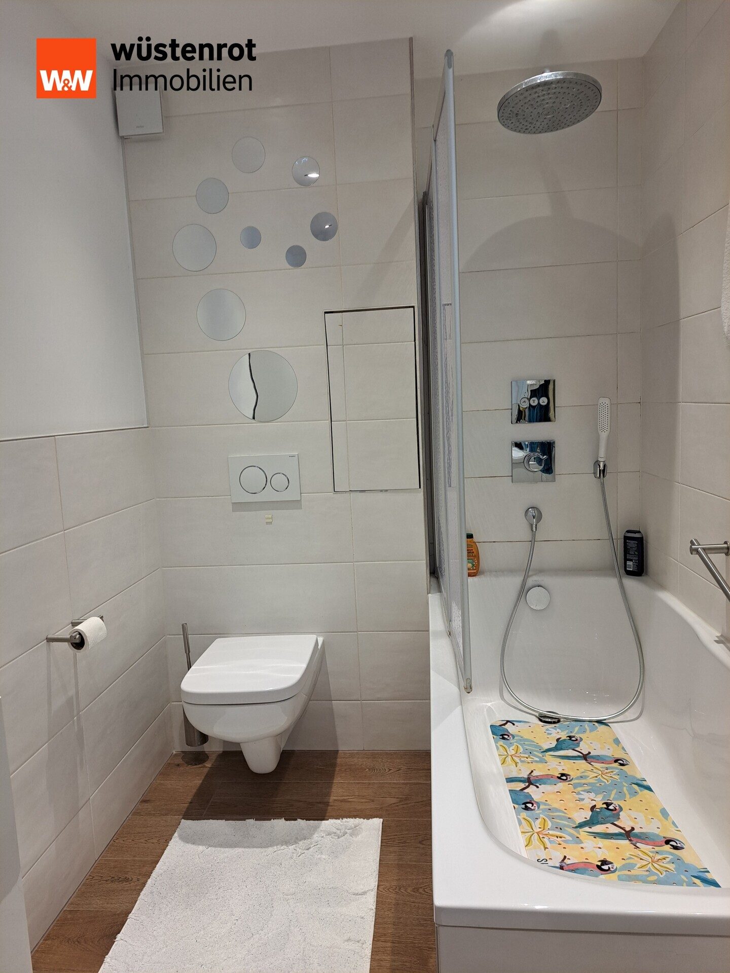 Immobilienangebot - München - Alle - Großzügige 3-Zi.-Whg. im 1. OG mit über 40 m² umlaufendem Balkon
