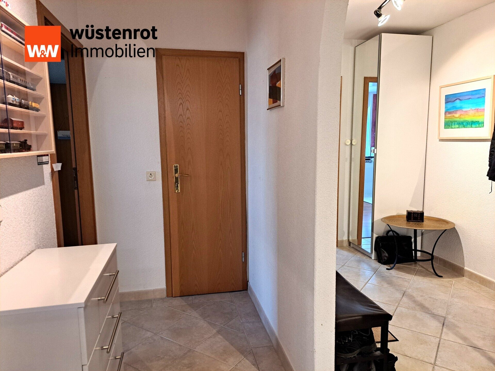 Immobilienangebot - München - Alle - Großzügige 3-Zi.-Whg. im 1. OG mit über 40 m² umlaufendem Balkon