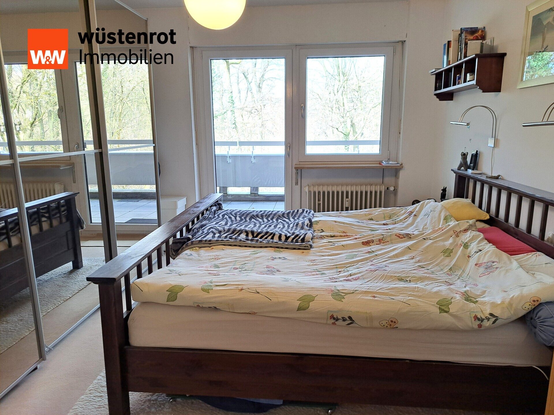 Immobilienangebot - München - Alle - Großzügige 3-Zi.-Whg. im 1. OG mit über 40 m² umlaufendem Balkon