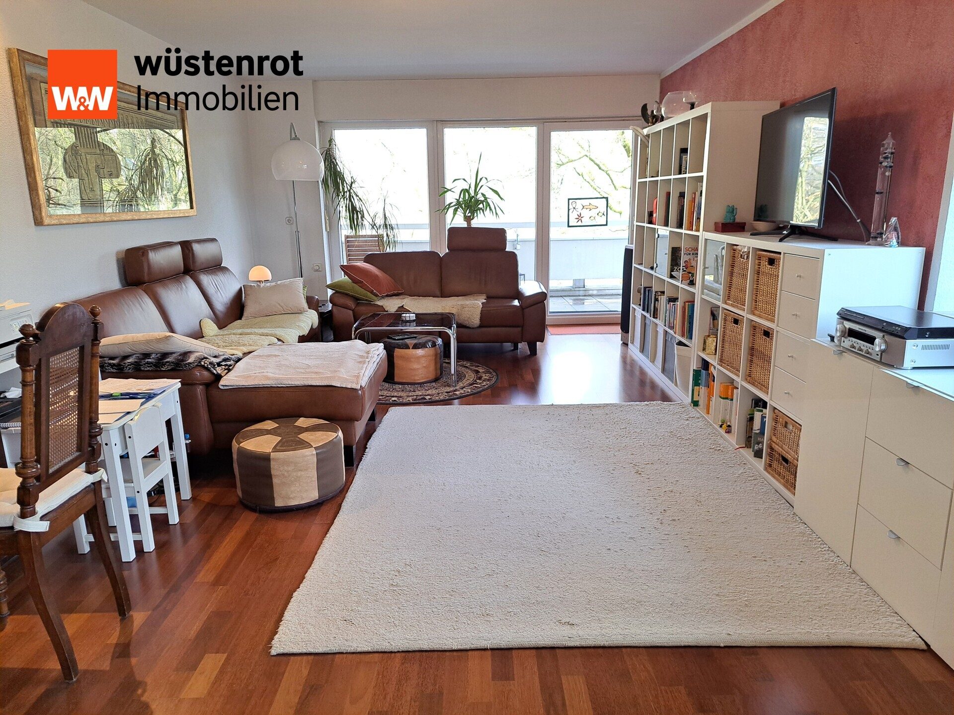 Immobilienangebot - München - Alle - Großzügige 3-Zi.-Whg. im 1. OG mit über 40 m² umlaufendem Balkon