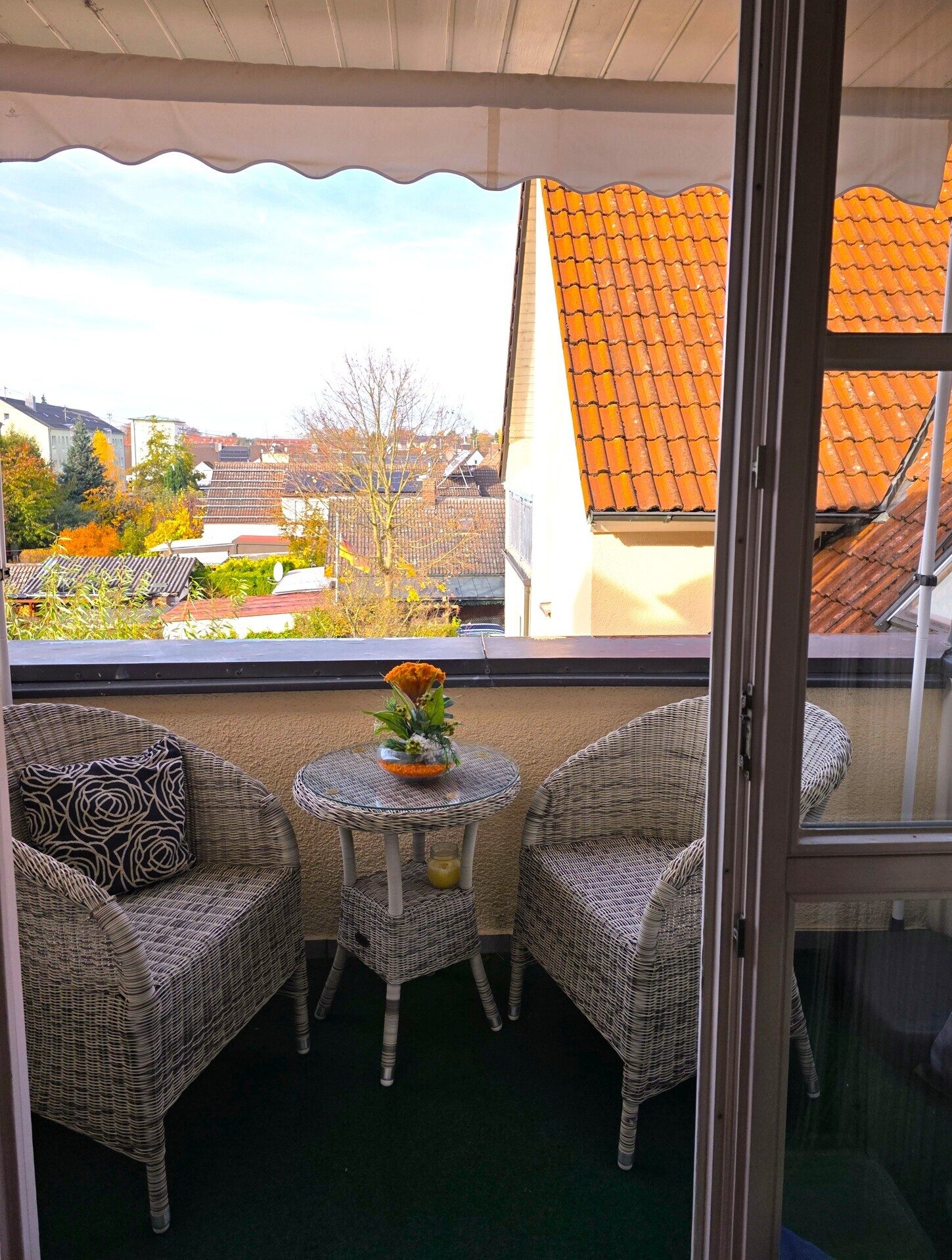 Immobilienangebot - Augsburg - Alle - Exklusive Dachwohnung mit großzügigen Räumen in zentraler, gut angebundener Lage