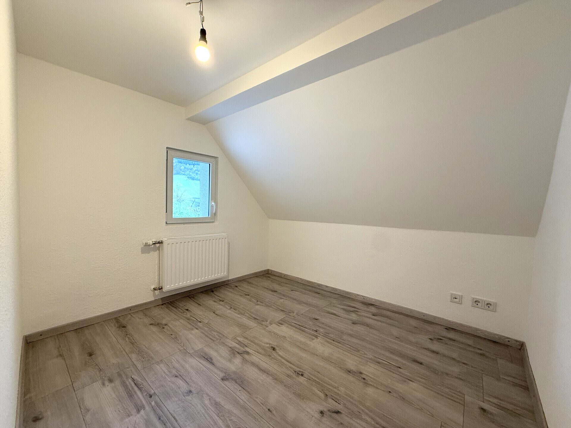 Immobilienangebot - Trittenheim - Alle - Geräumiges, modernisiertes Einfamilienhaus mit Garten zur Miete in Trittenheim!
